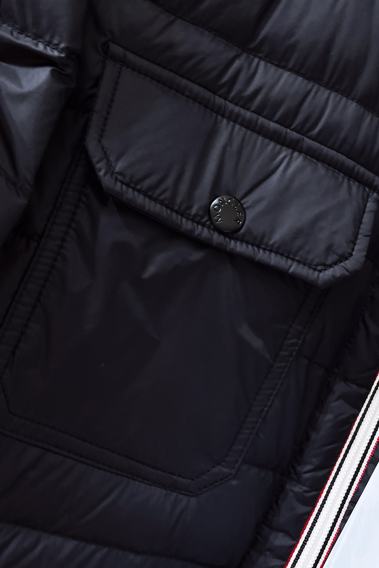 Moncler Down Jacket Hooded S-m-l