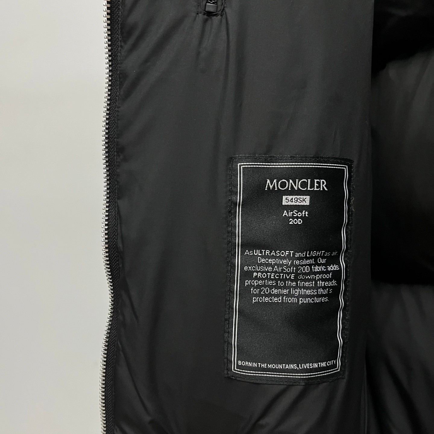 Moncler Down Jacket S-m