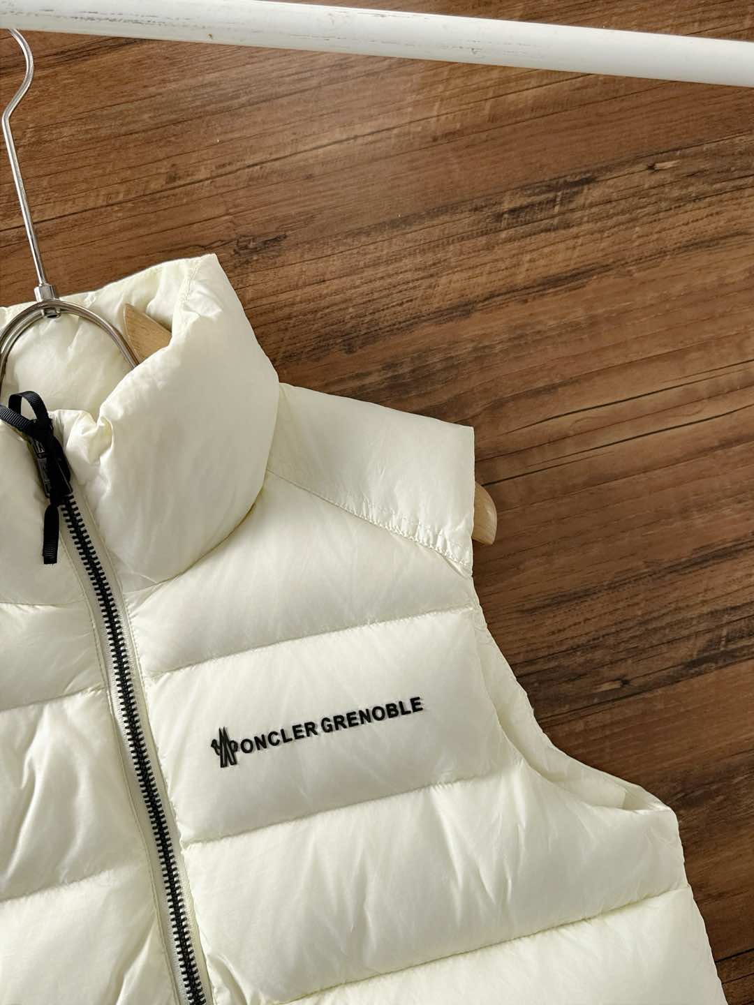 Moncler Down Vest White Duck Down Black M-l