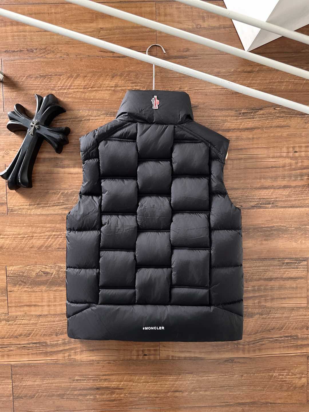 Moncler Down Vest White Duck Down Black M-l