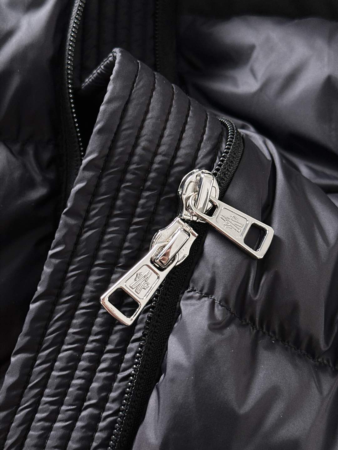 Moncler Down Jacket Knitted Black Hooded M-l