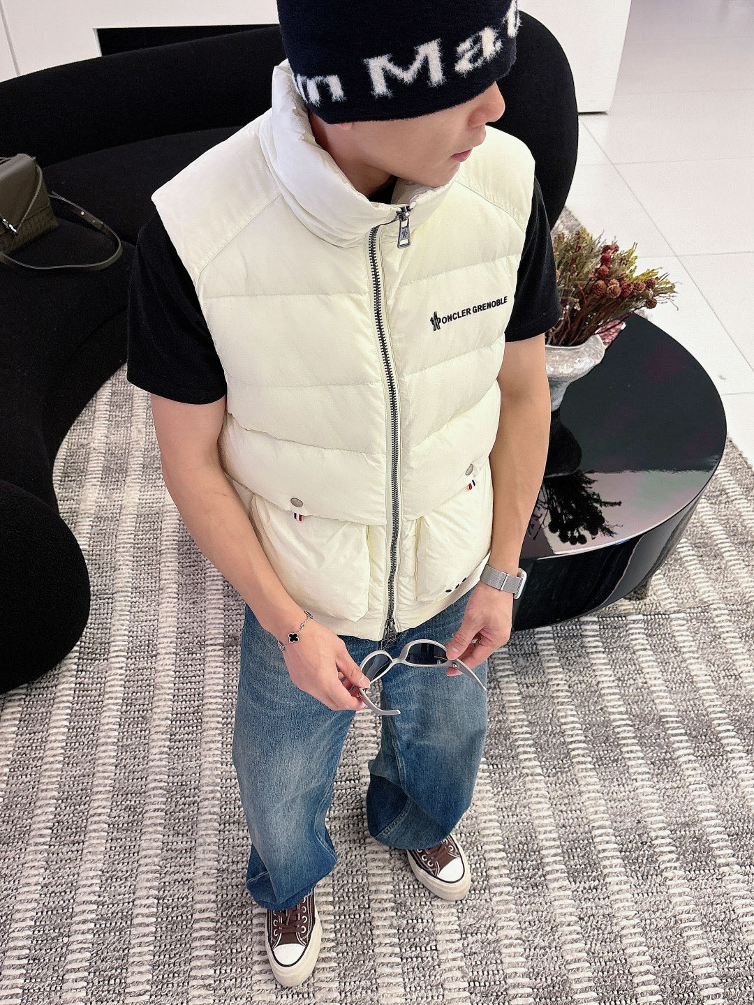 Moncler Down Vest White Duck Down Black M-l