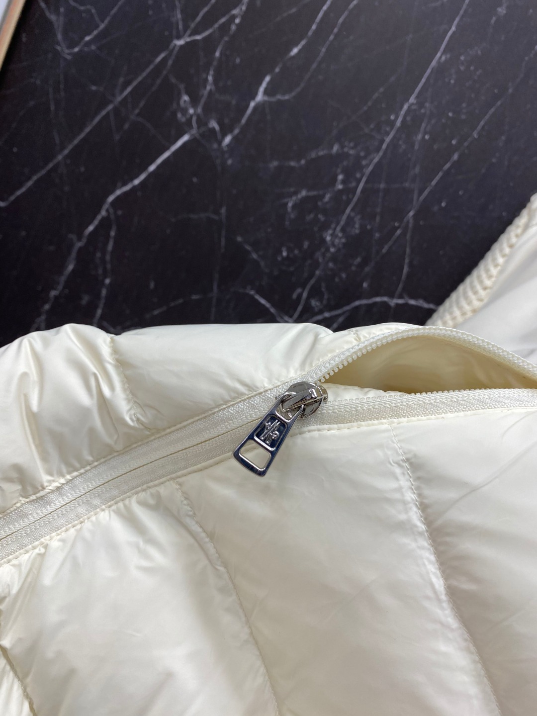 Moncler Down Jacket Knitted Black Hooded M-l