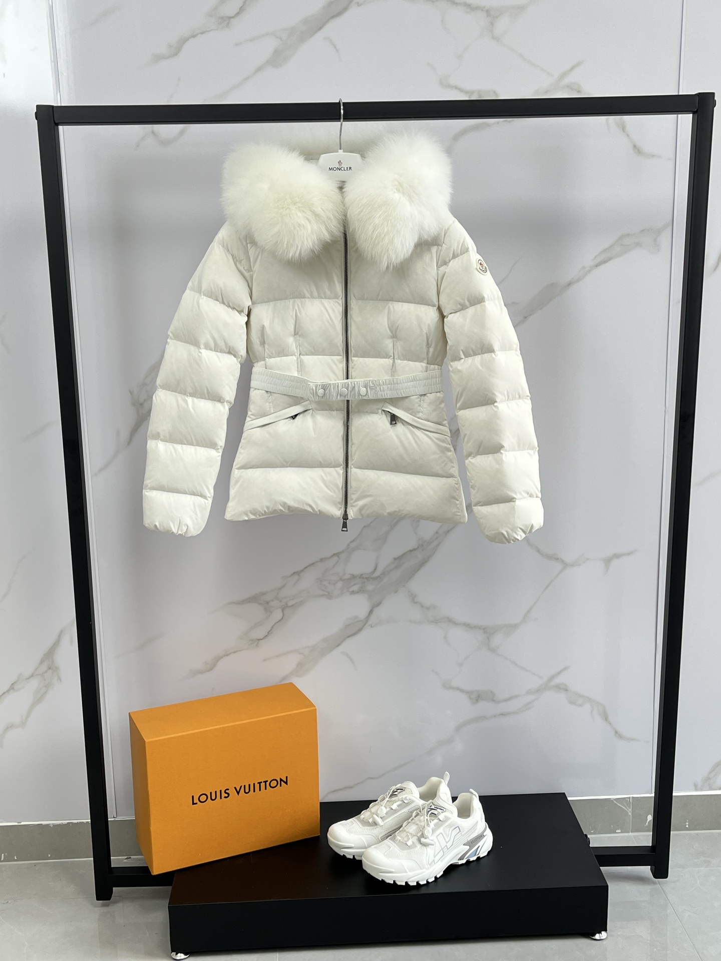 Moncler Down Jacket Black Hooded M-l