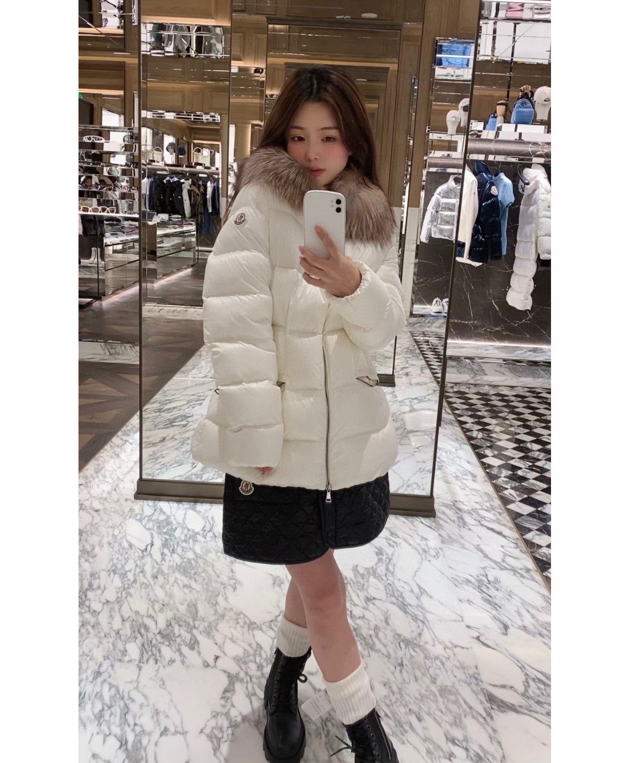 Moncler Down Jacket M-l