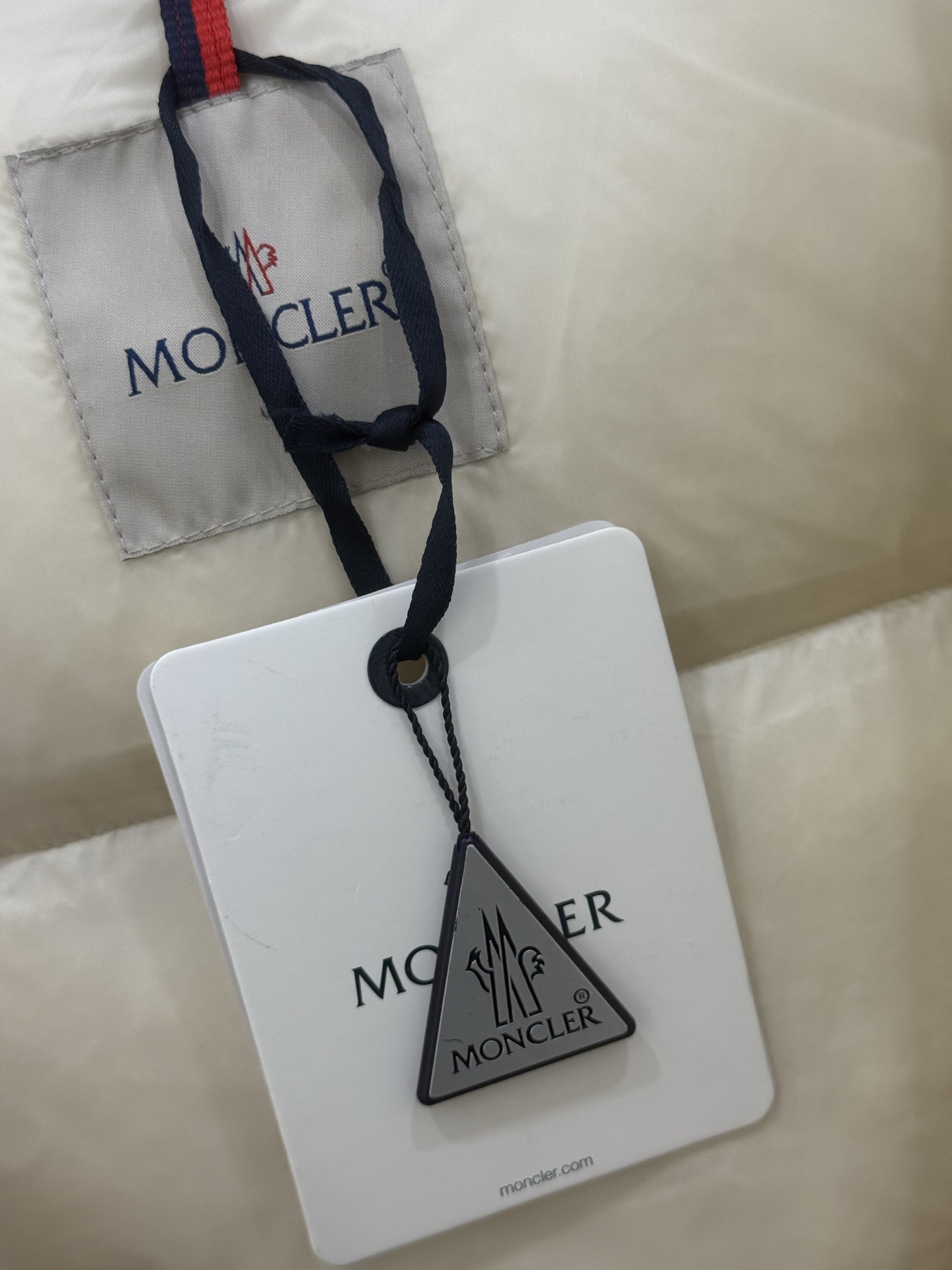 Moncler Female Down Jacket White Duck Down Black Hooded M-l