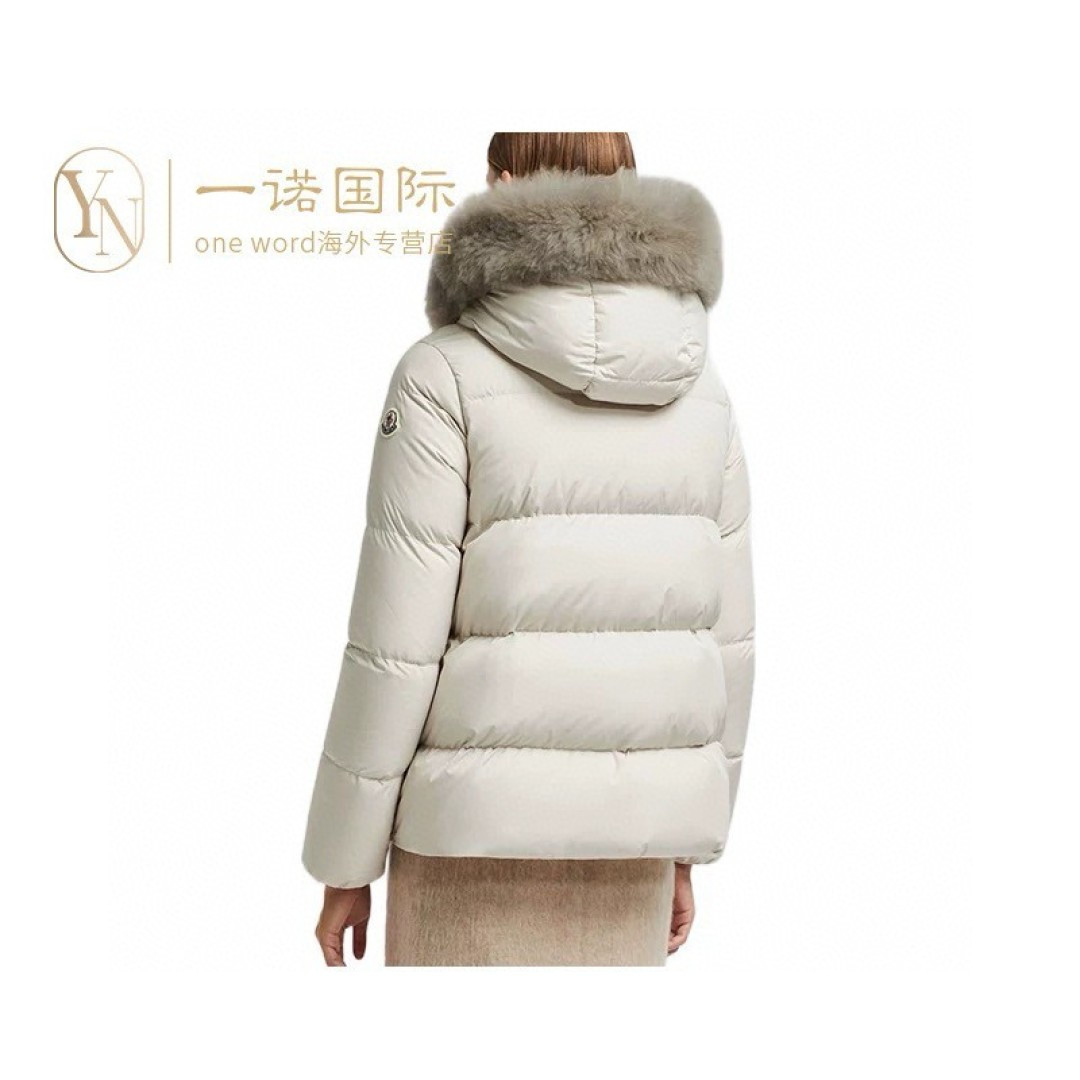Moncler Female Down Jacket M-l