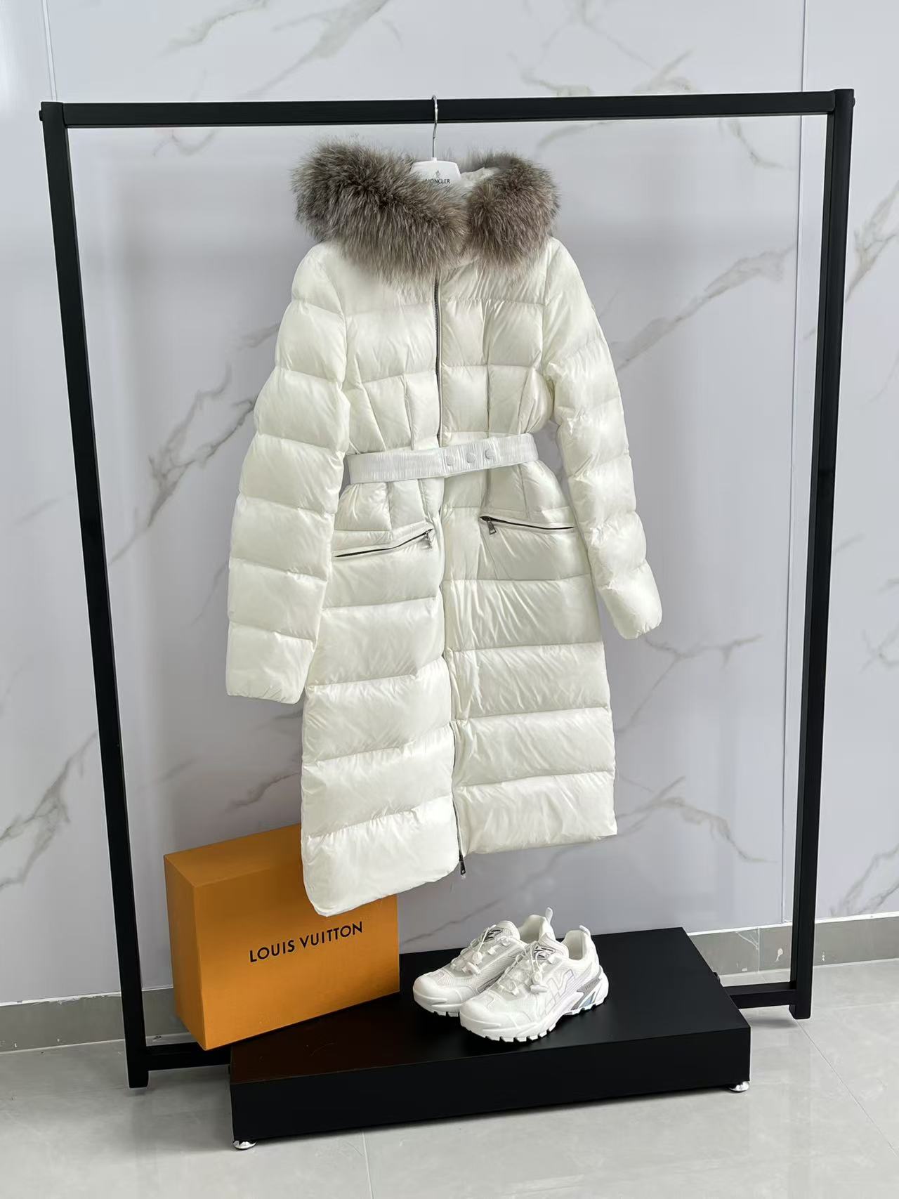 Moncler Down Jacket Black Hooded M-l