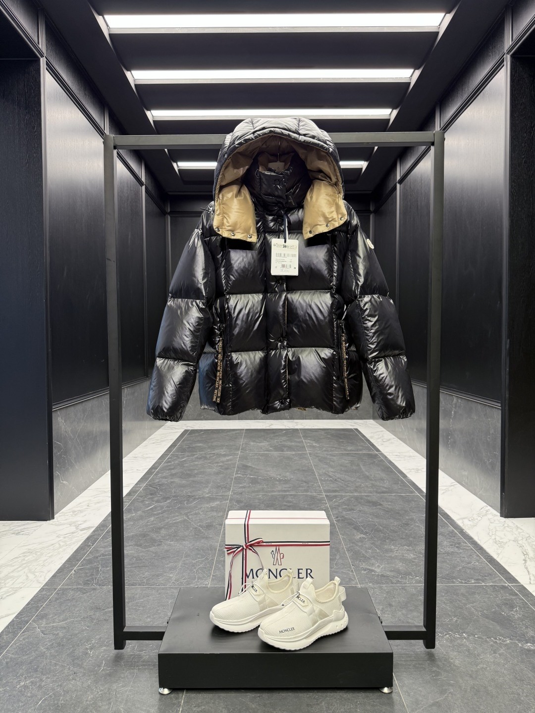 Moncler Down Jacket White Duck Down M-l