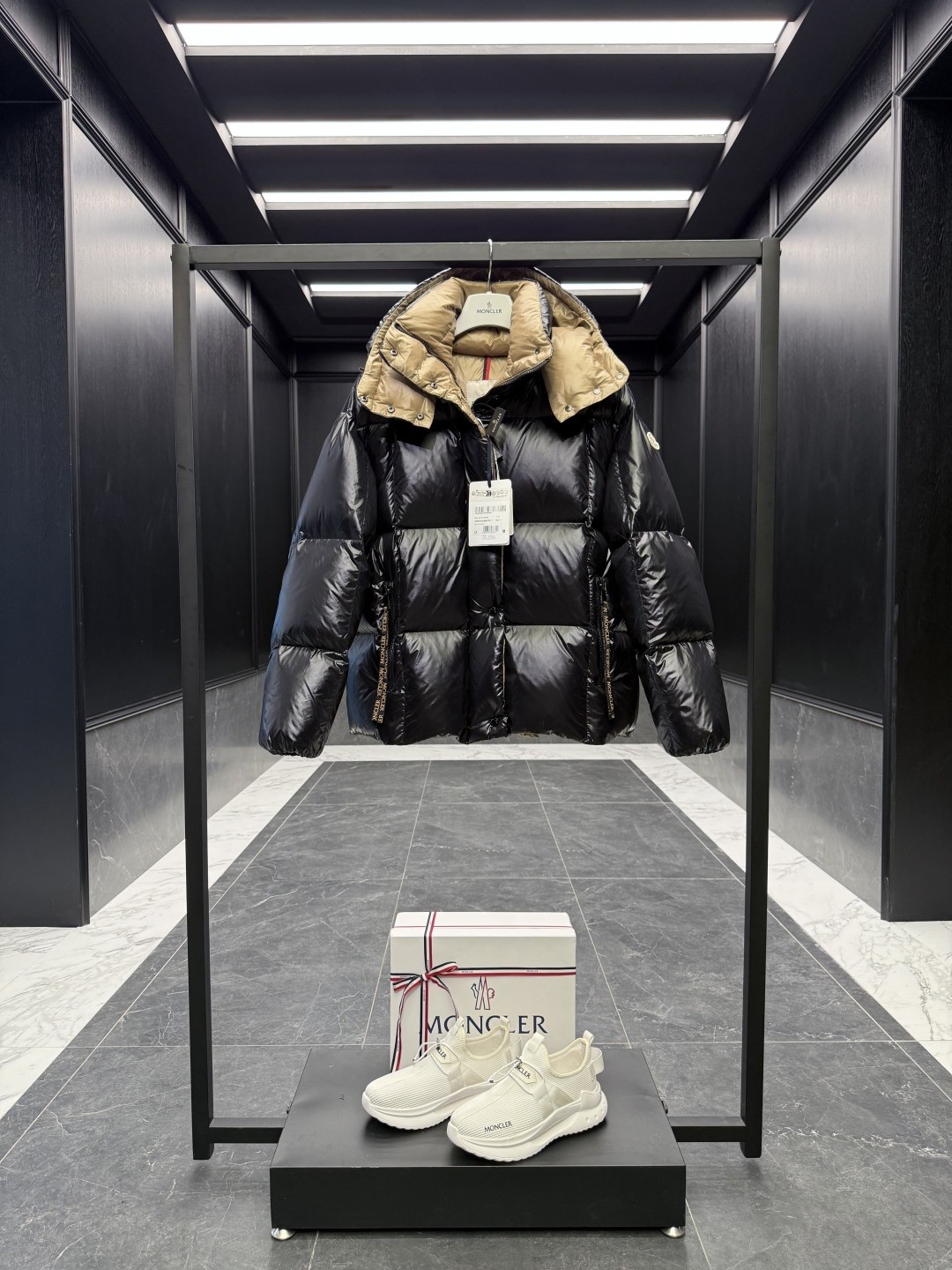 Moncler Down Jacket White Duck Down M-l