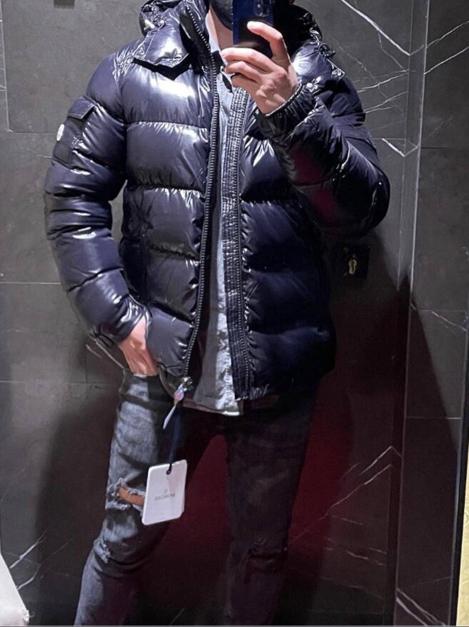 Moncler Down Jacket M