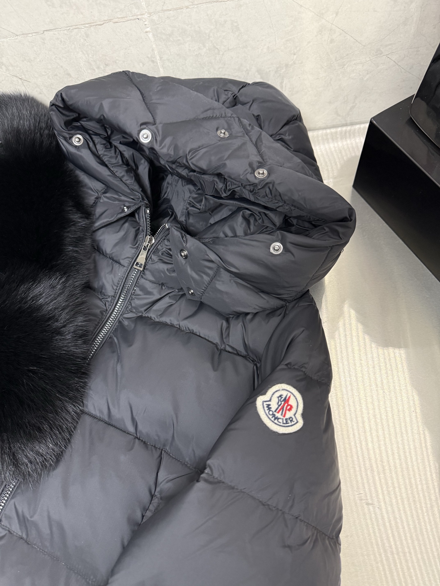 Moncler Female Basic Clothing Wool M-l