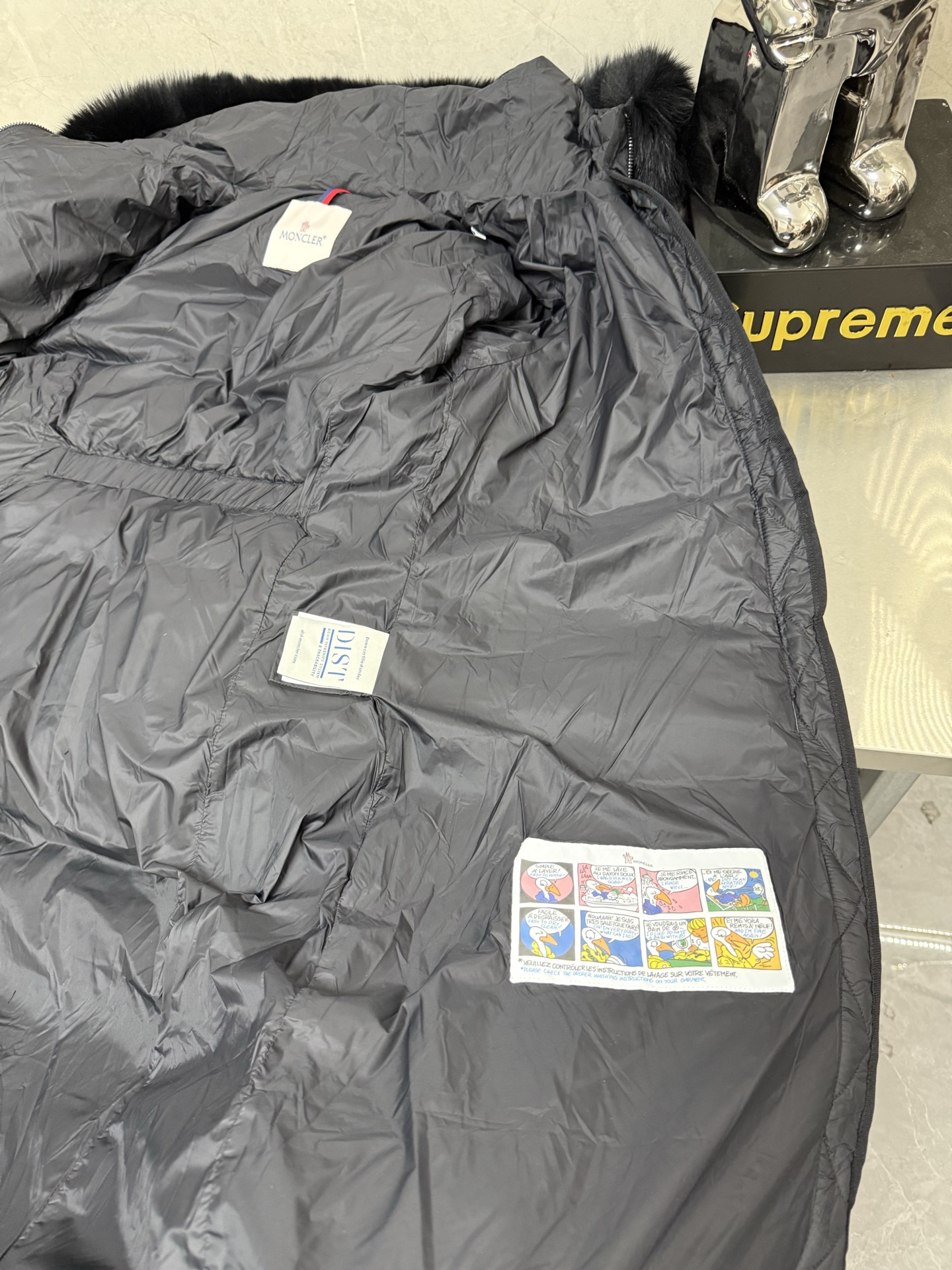 Moncler Female Down Jacket Black Slim Fit M-l