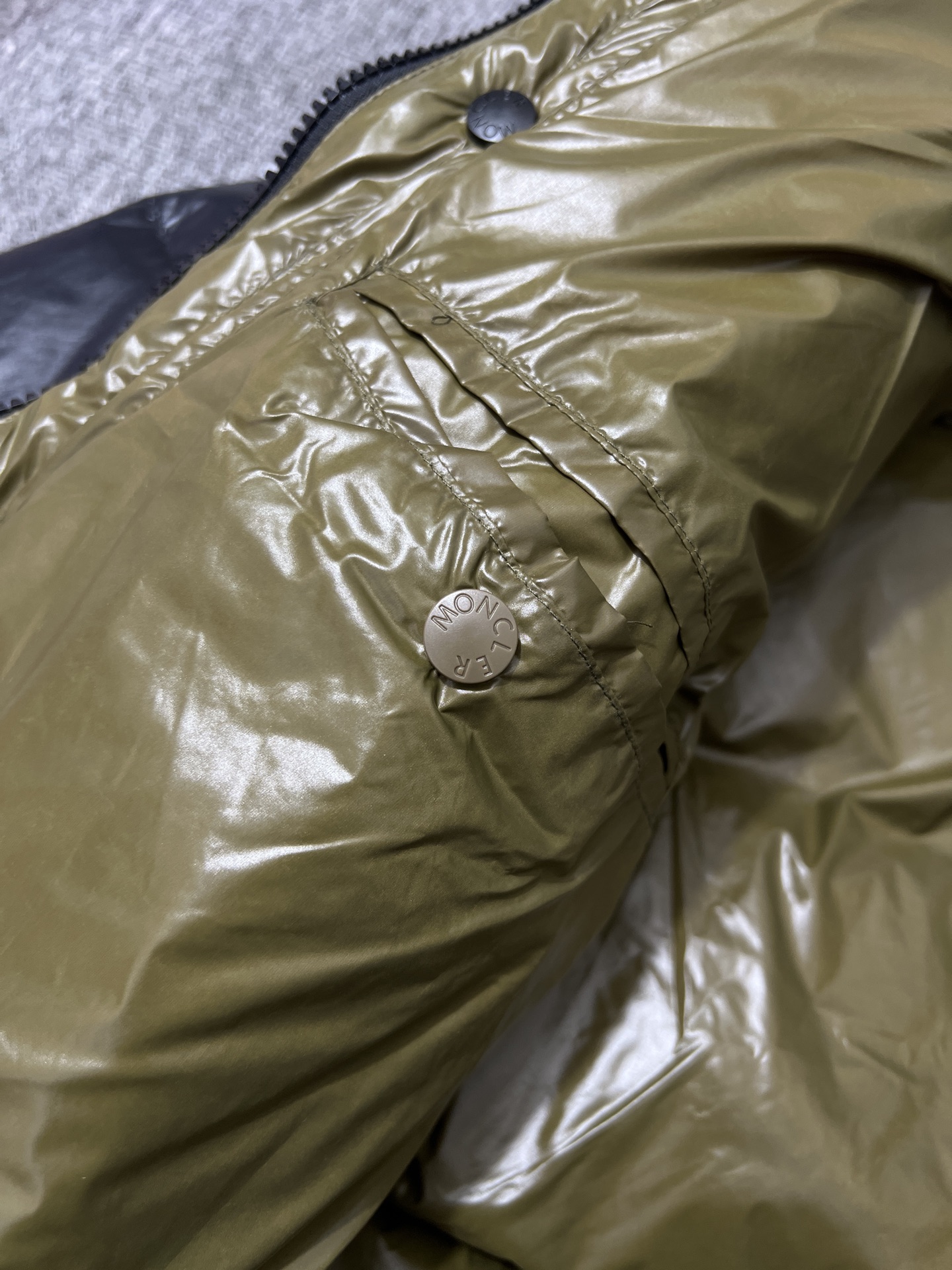 Moncler Couple Jacket Black M-l