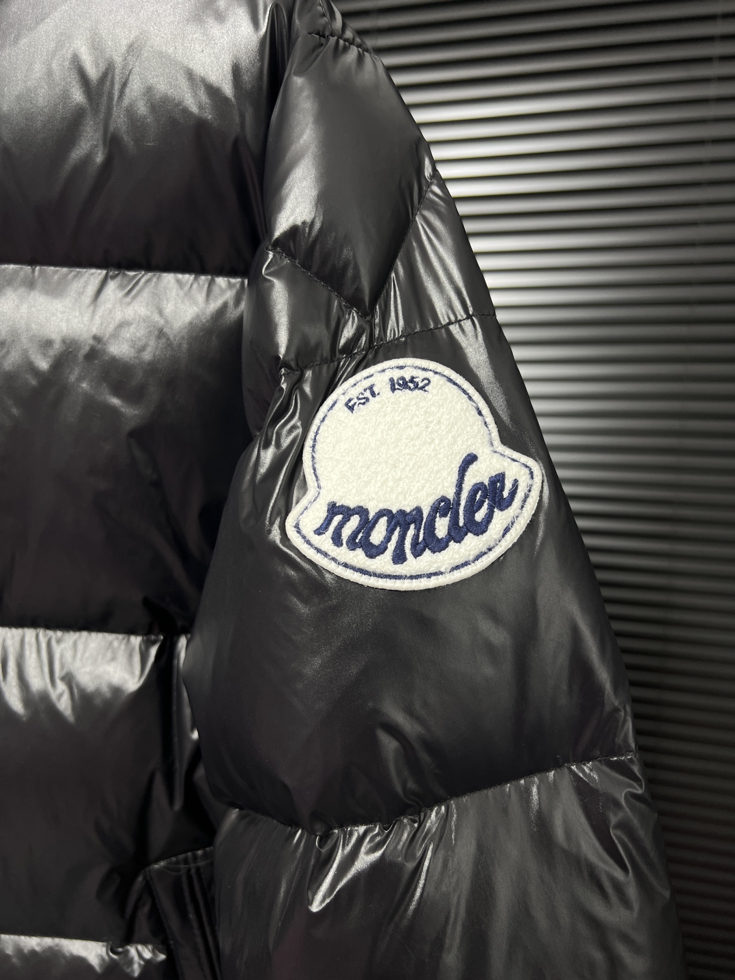 Moncler Couple Jacket Black M-l