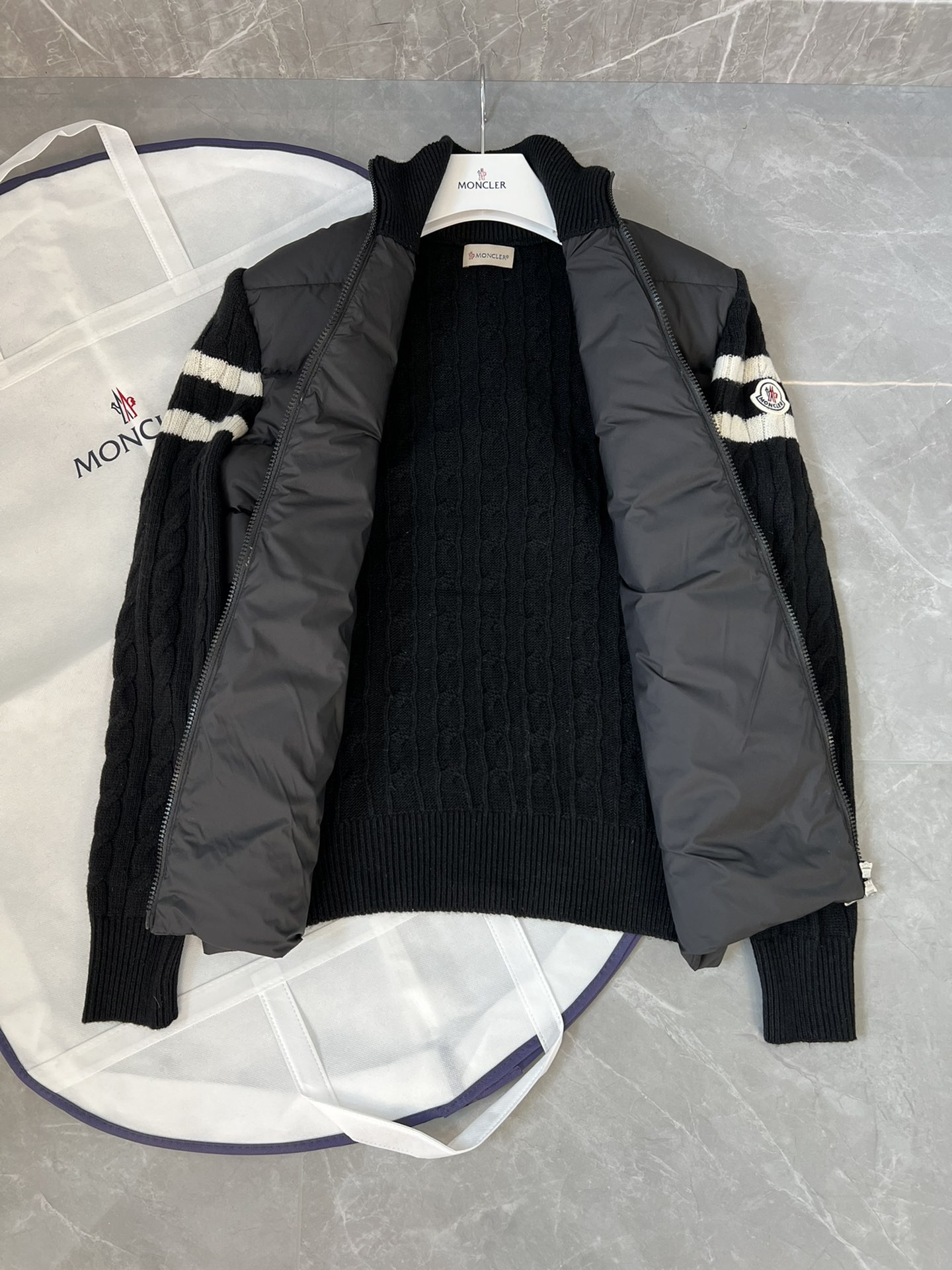 Moncler Down Jacket Knitted White M-l