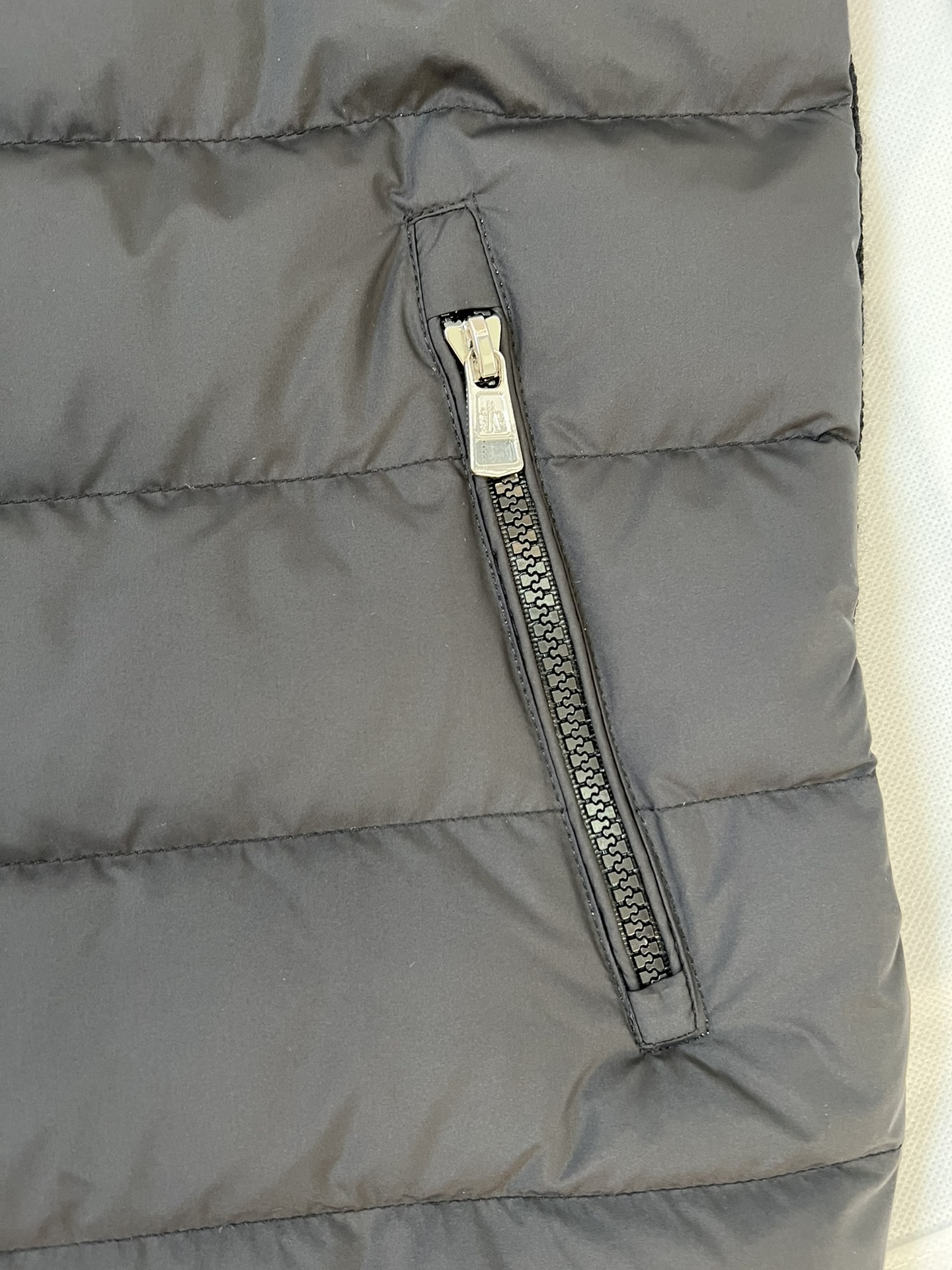 Moncler Down Jacket Knitted White M-l