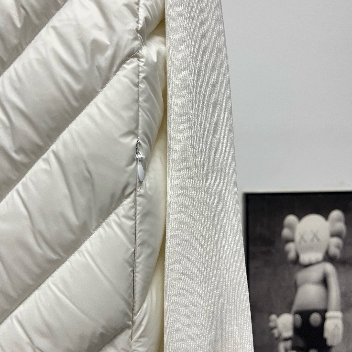 Moncler Female Down Jacket Wool White S-m-l
