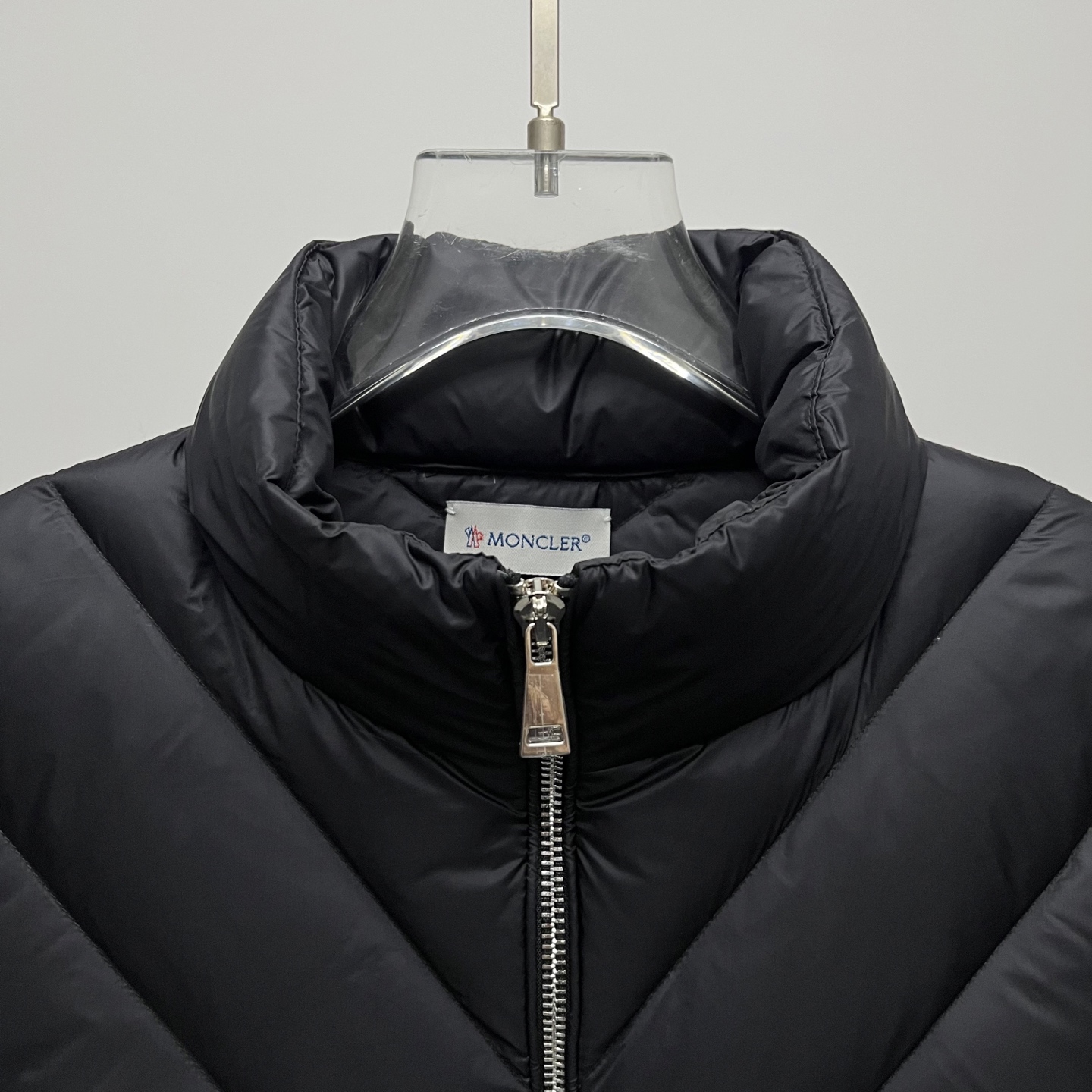 Moncler Female Down Jacket Wool White S-m-l