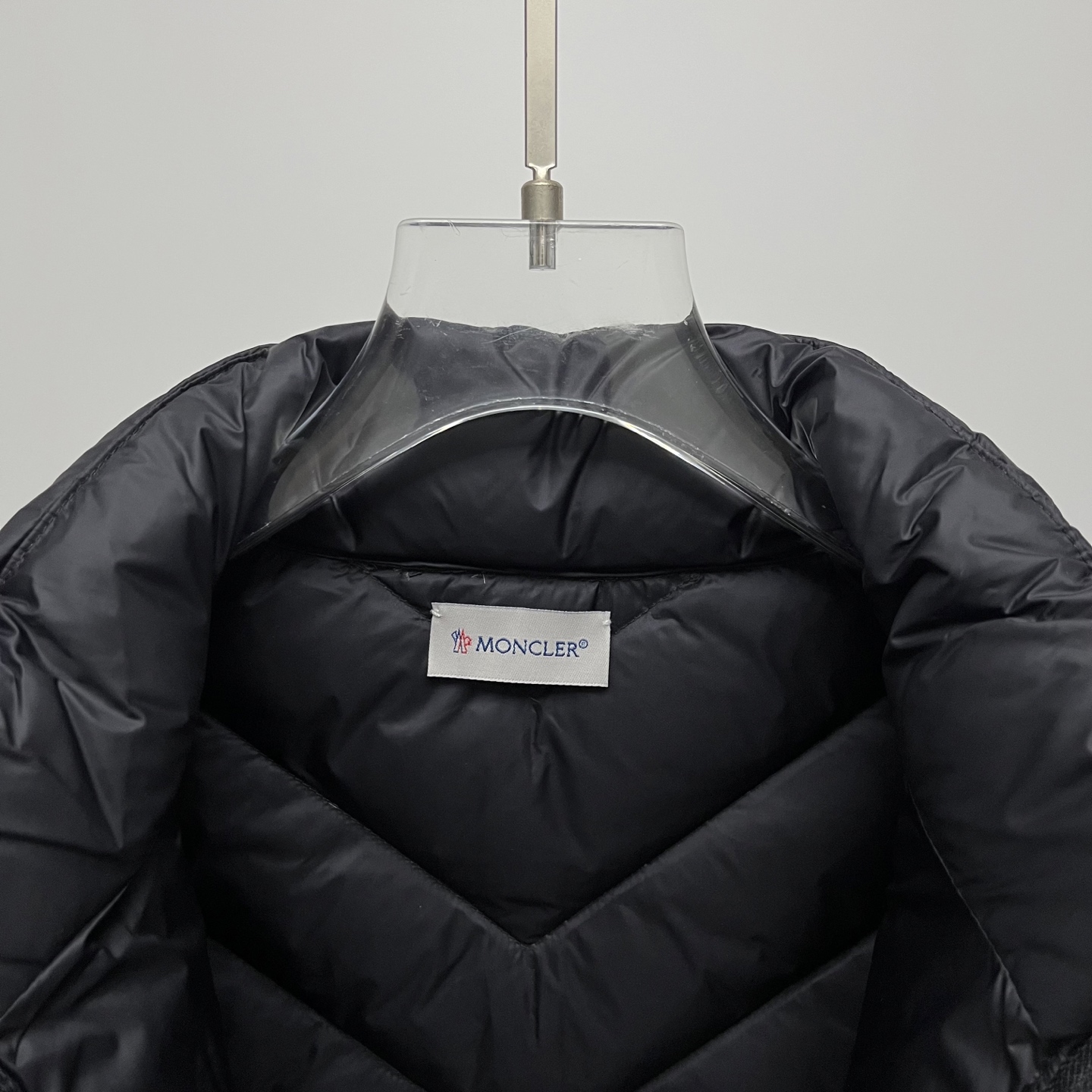 Moncler Female Down Jacket Wool White S-m-l