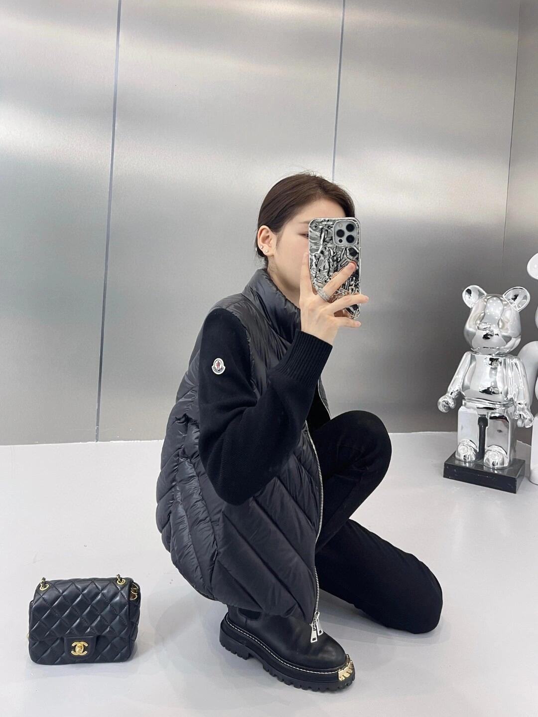 Moncler Female Down Jacket Wool White S-m-l