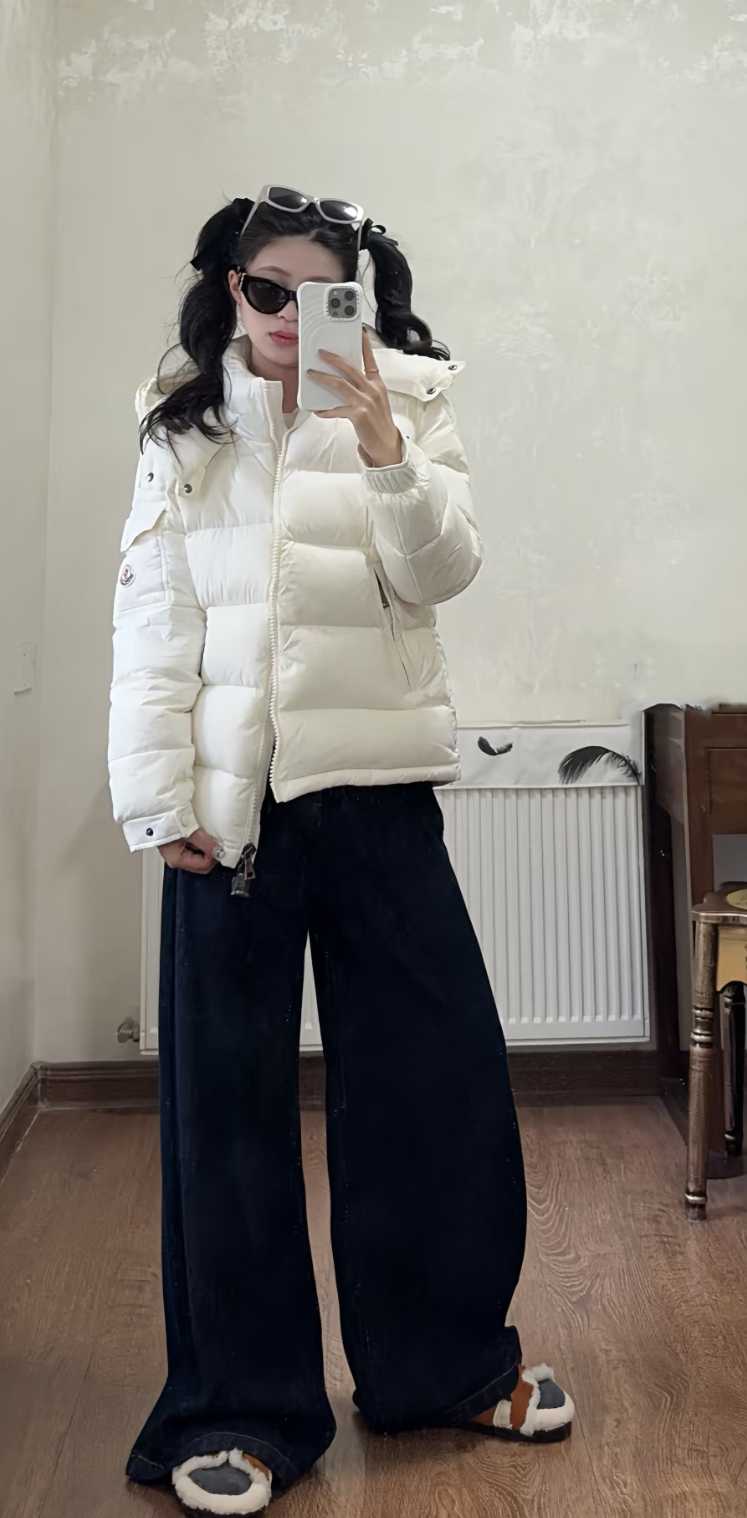 Moncler Down Jacket Goose Down Black M-l