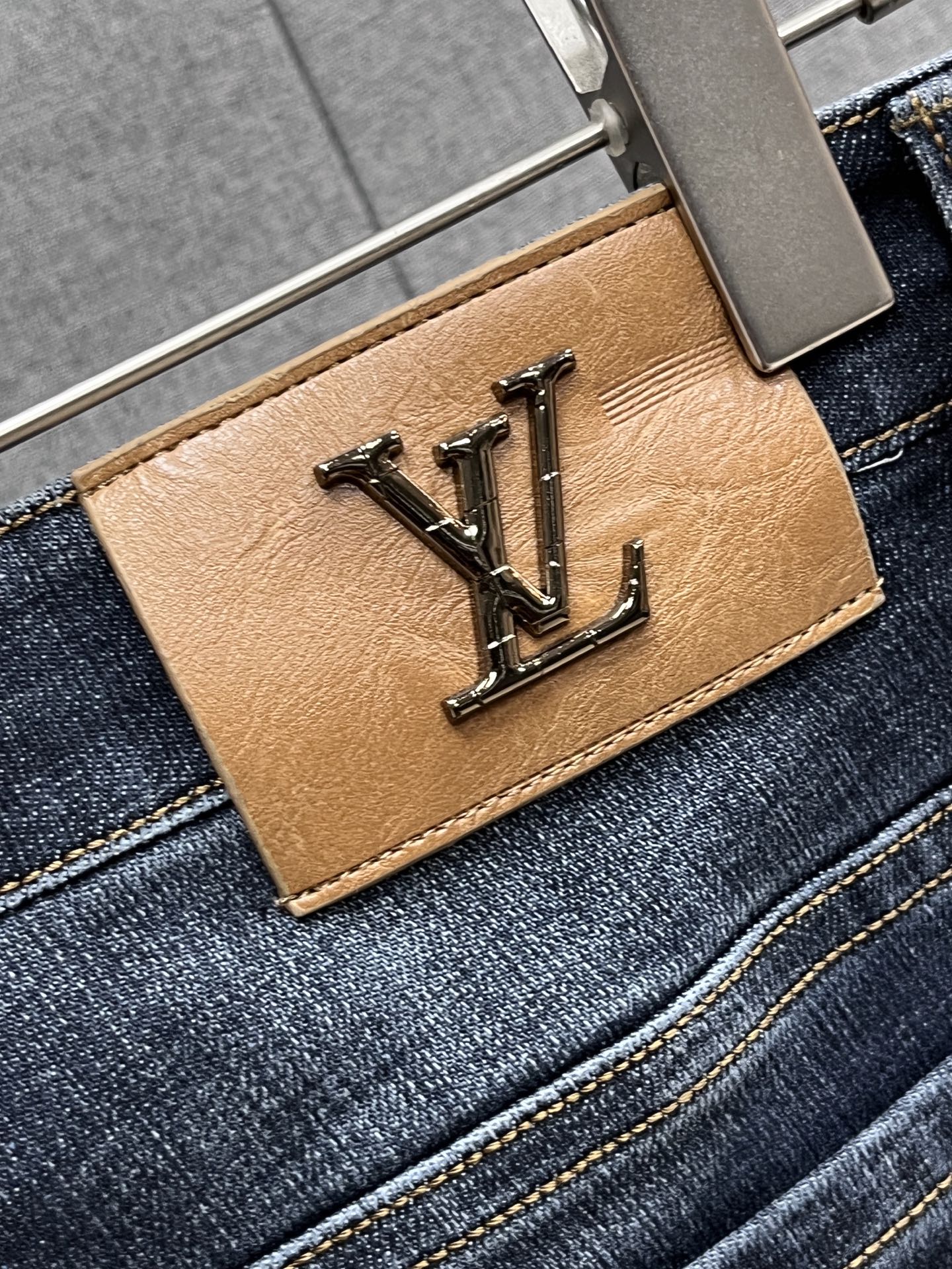 Louis Vuitton Jeans L