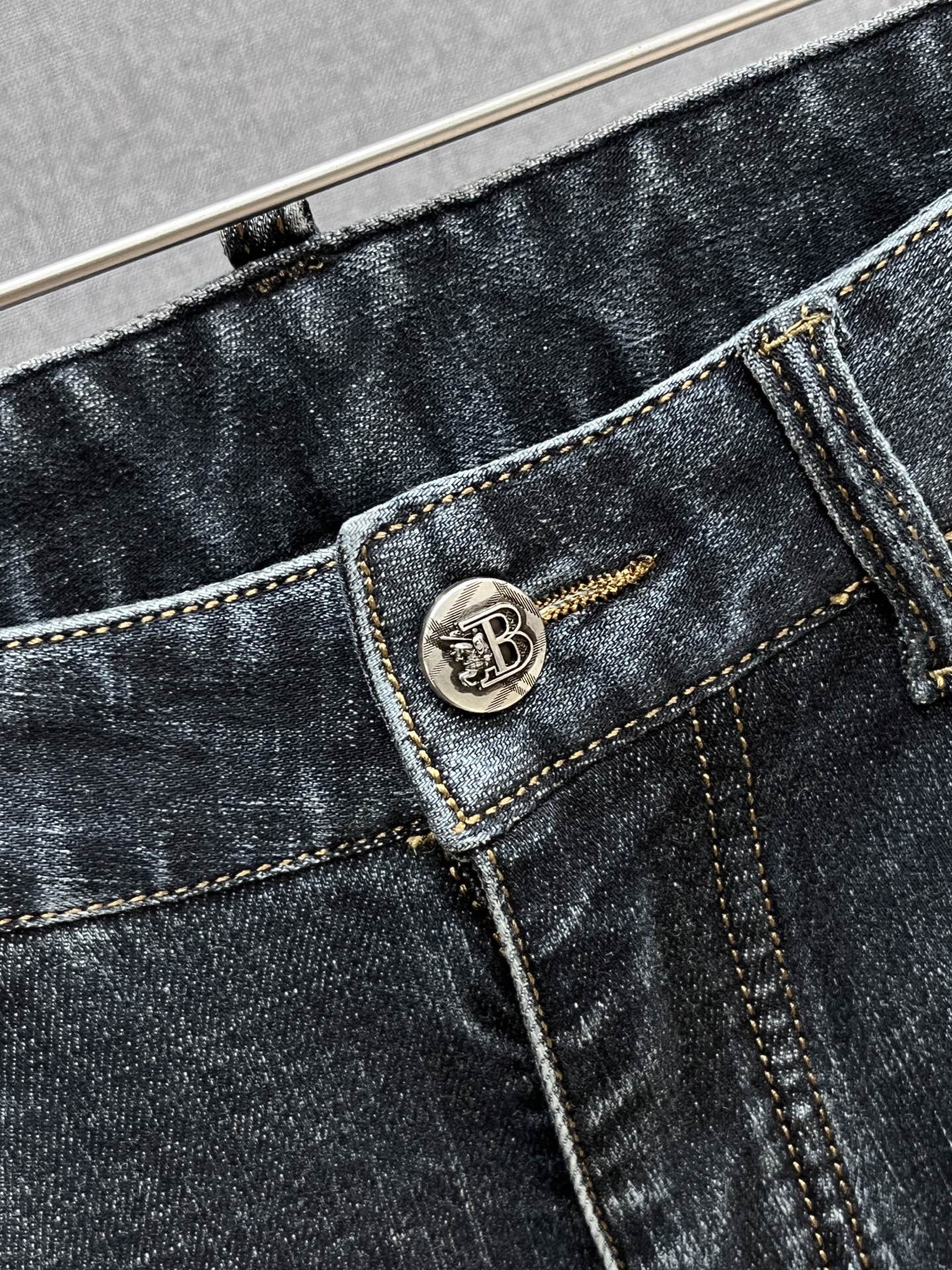 Burberry Jeans L