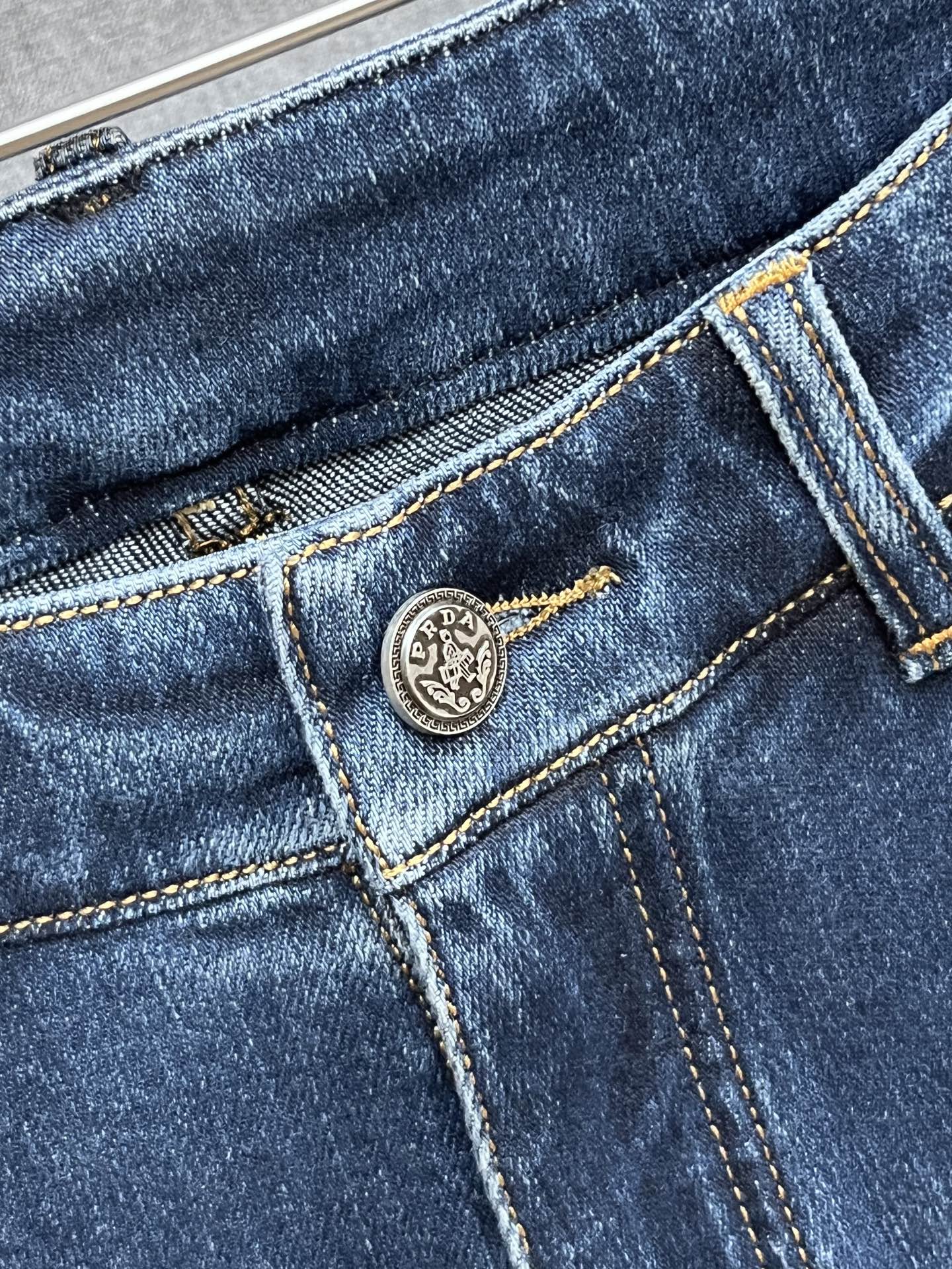 Prada Jeans L