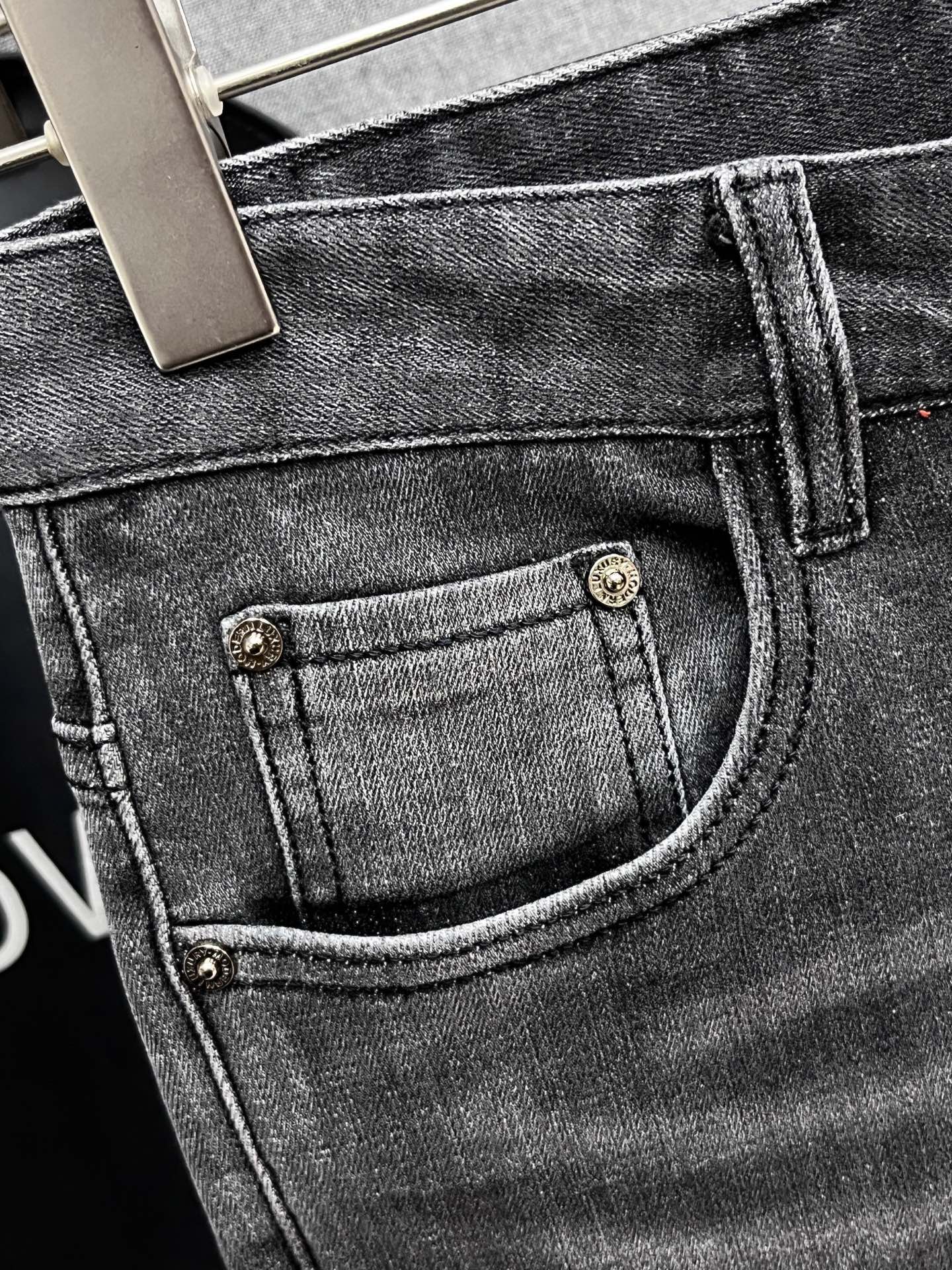 Moncler Jeans M-l