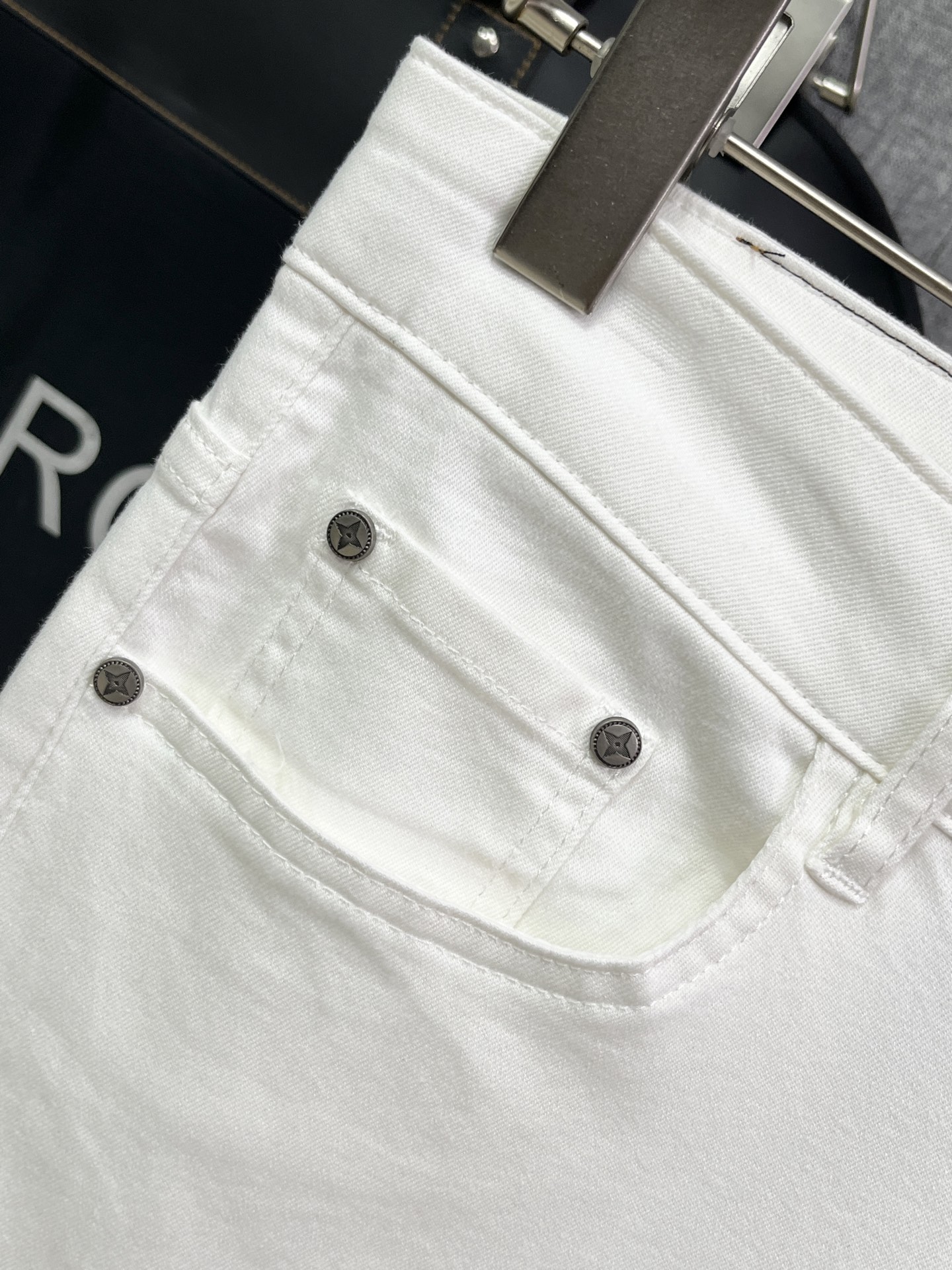 Louis Vuitton Basic Clothing Cotton L