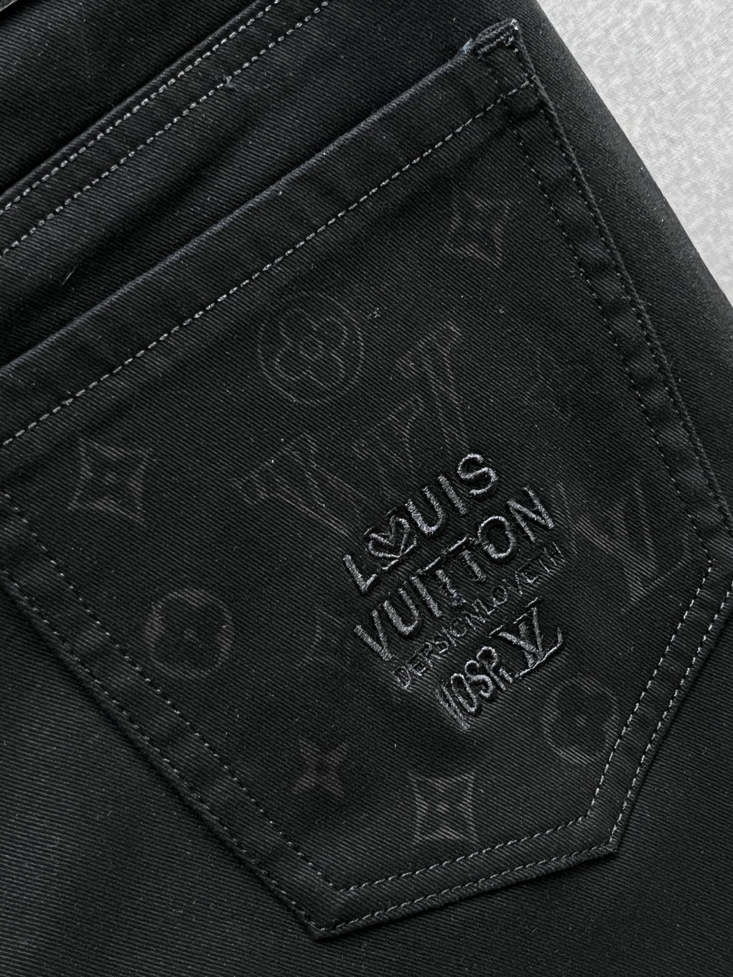 Louis Vuitton Basic Clothing Cotton L