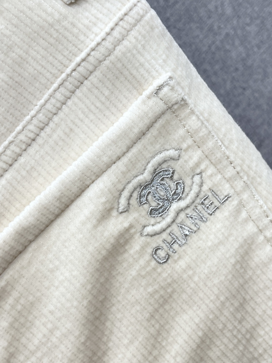 Chanel Basic Clothing Cotton L