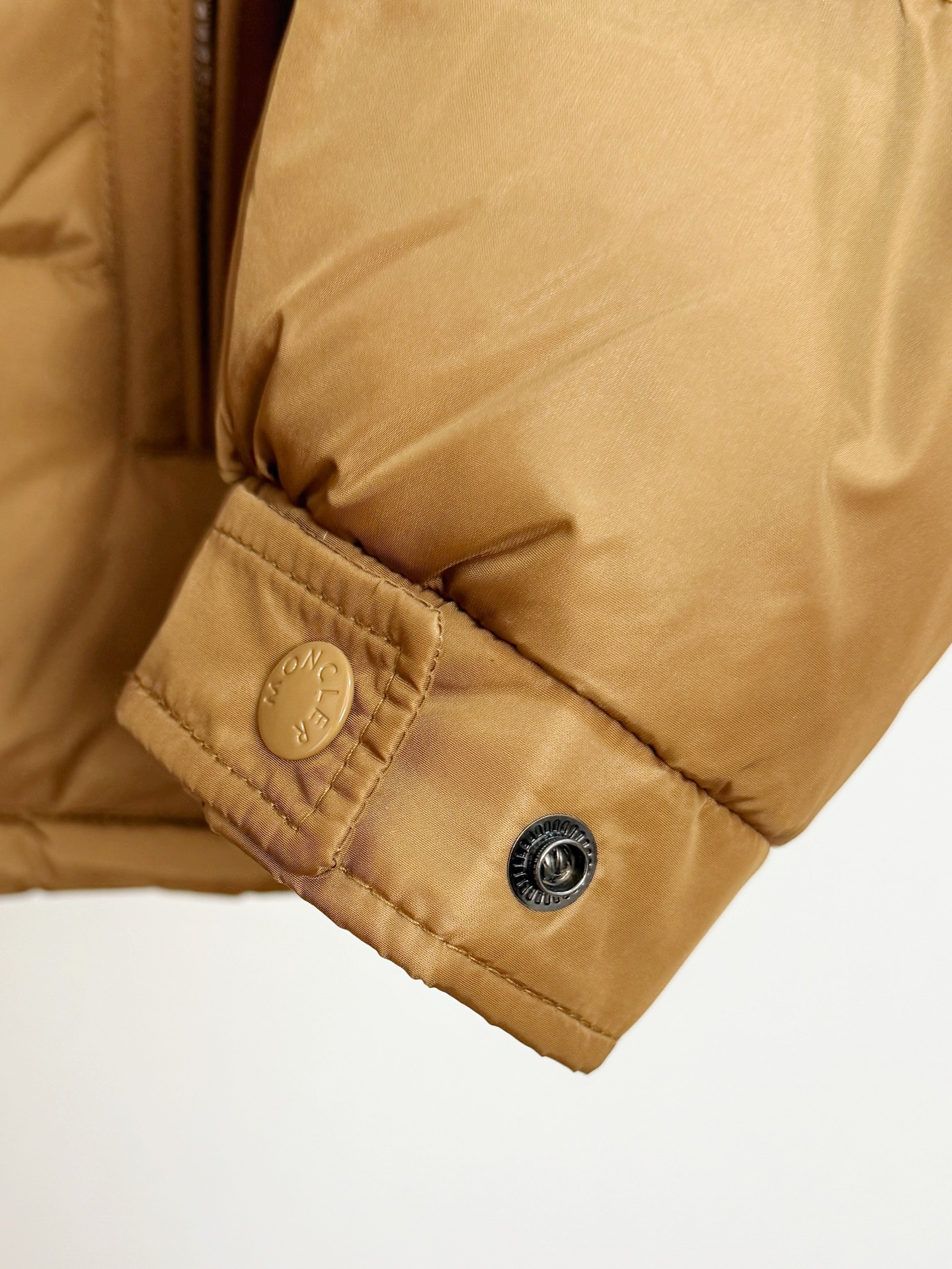 Moncler Couple Down Jacket Goose Down S-m-l