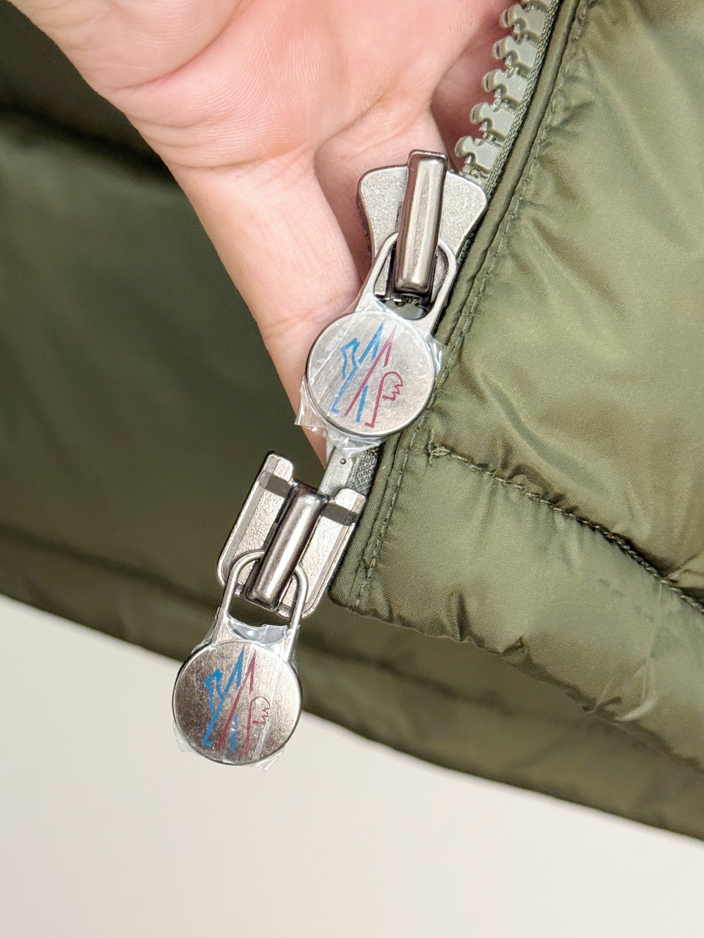 Moncler Couple Down Jacket Goose Down S-m-l