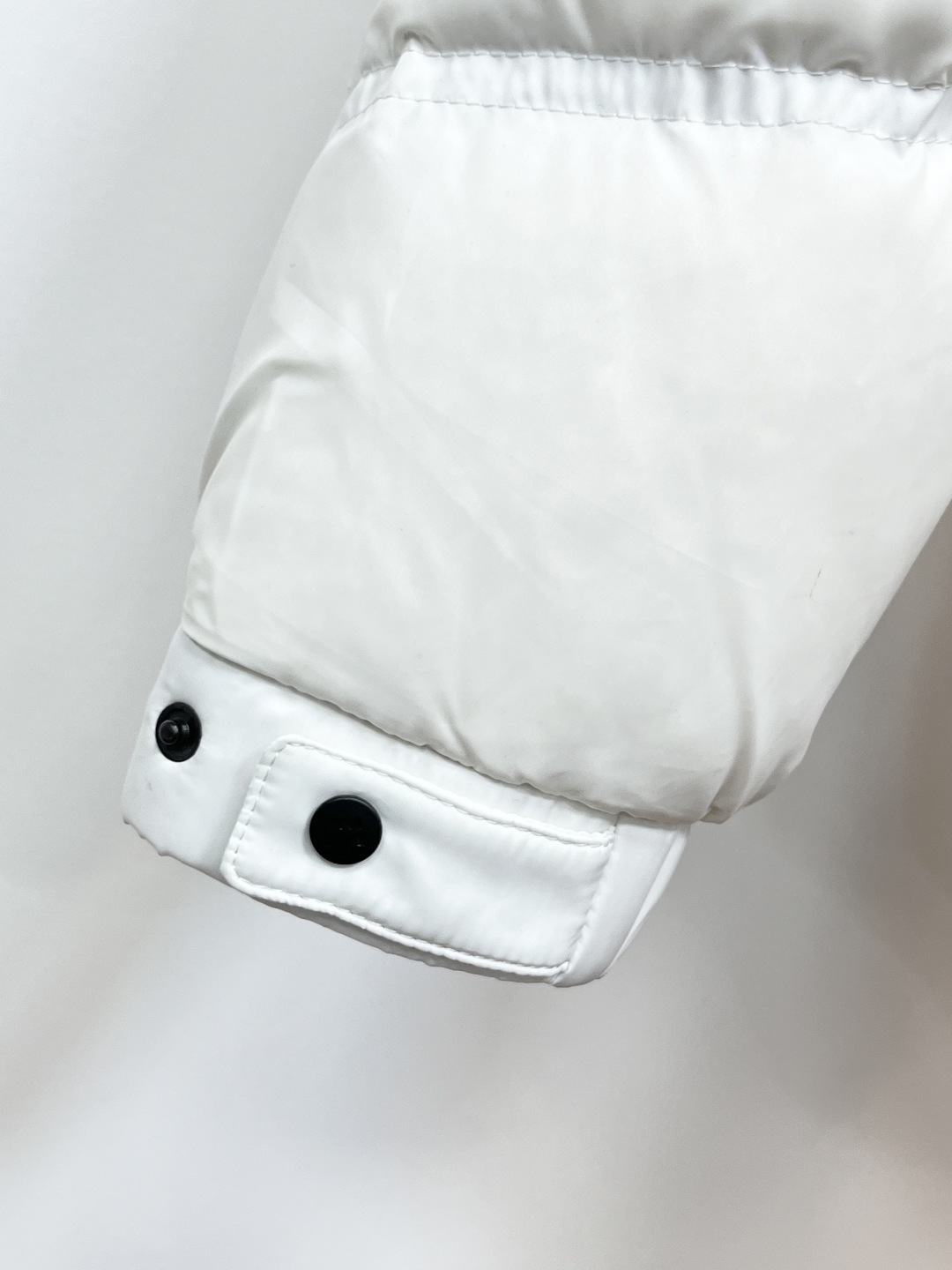 Moncler Male Down Jacket White Duck Down Slim Fit M-l