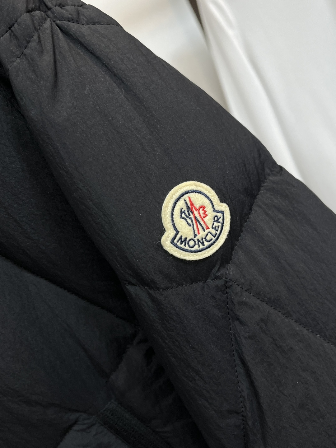 Moncler Male Down Jacket White Duck Down Slim Fit M-l