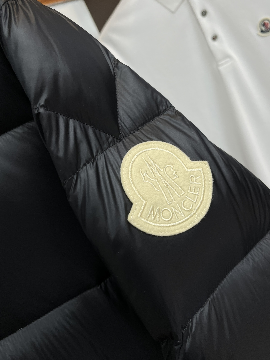 Moncler Male Down Jacket White Duck Down Slim Fit M-l
