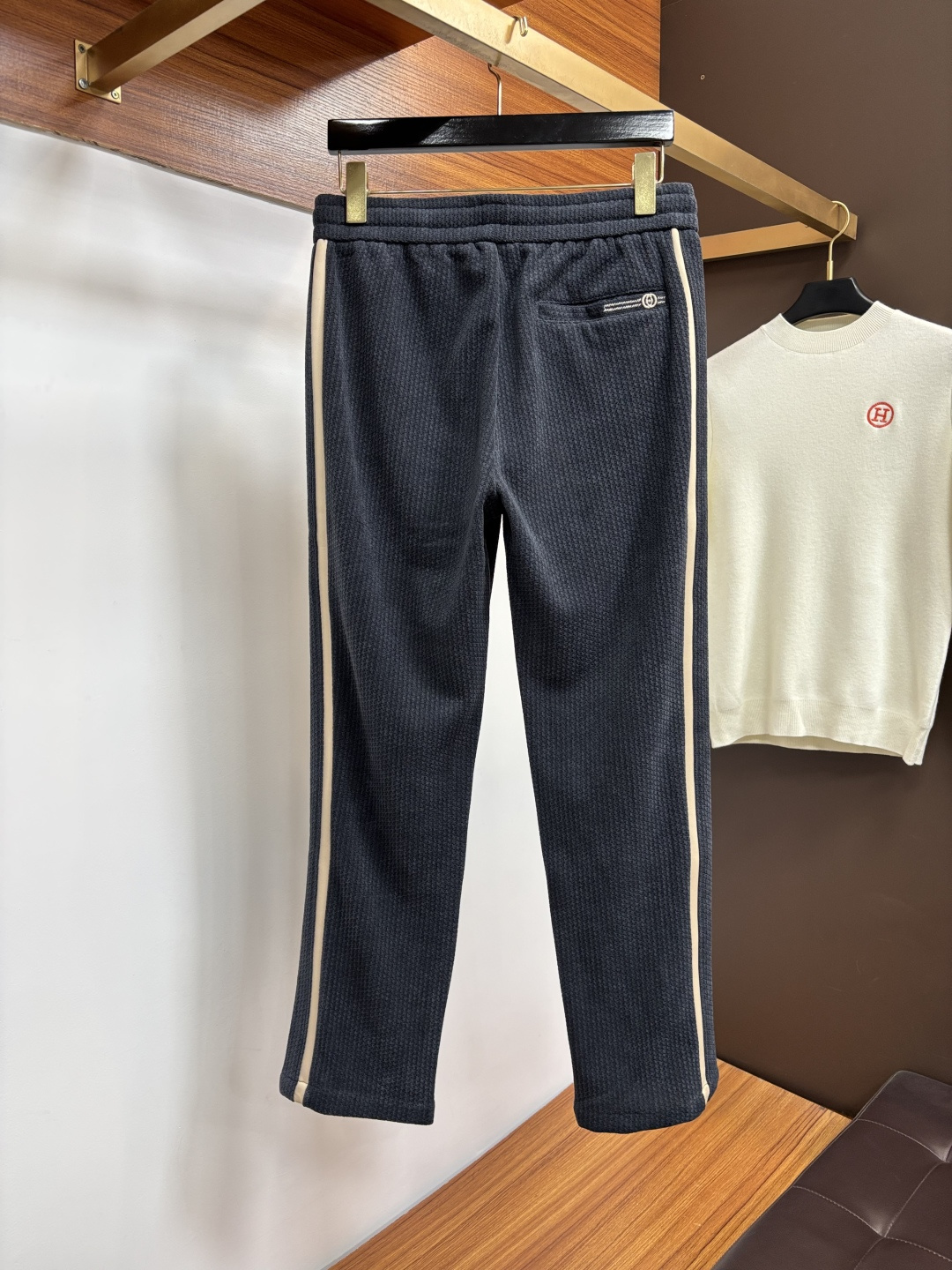 Gucci Basic Clothing S-l