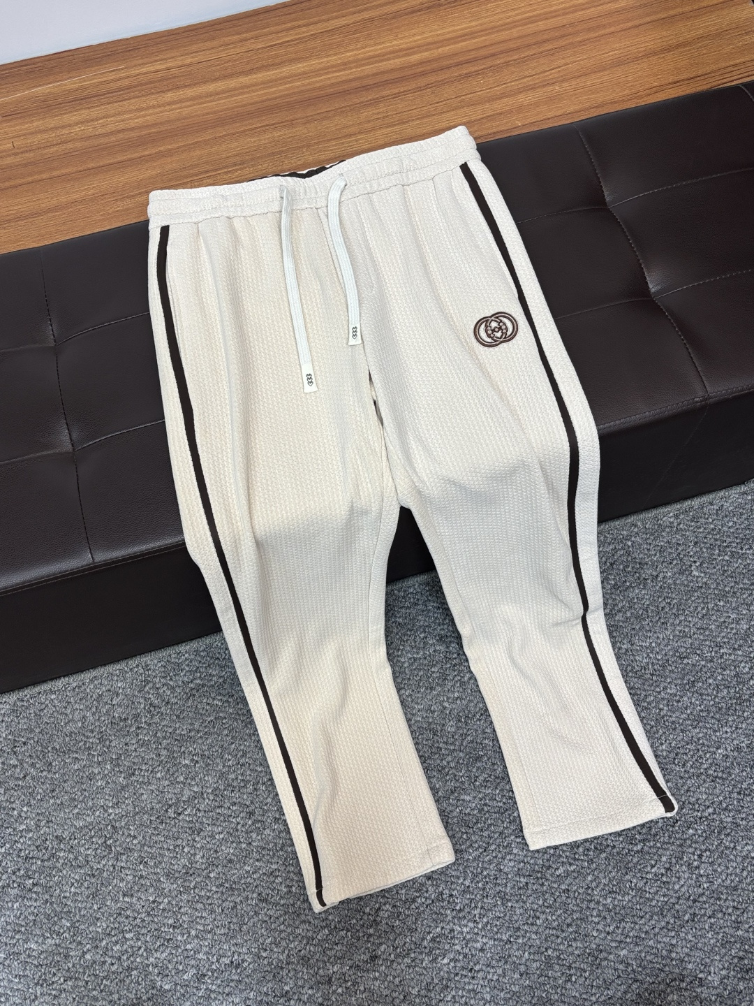 Gucci Basic Clothing S-l