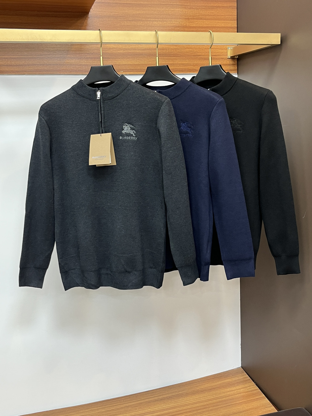 Burberry Basic Clothing Wool M-l-xl