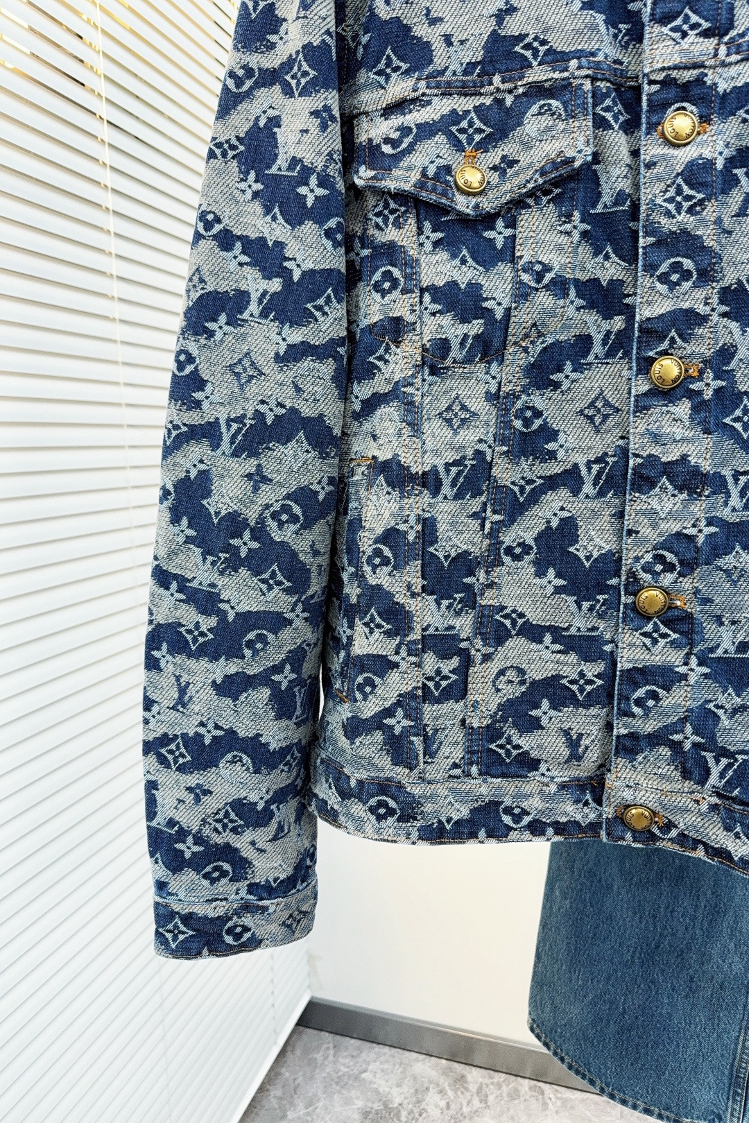 Louis Vuitton Basic Clothing Blue Loose Fit S-l-xl
