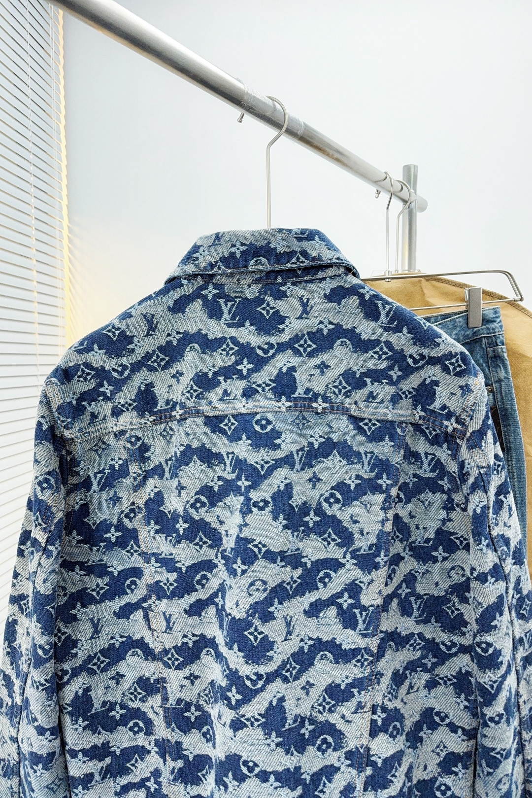 Louis Vuitton Basic Clothing Blue Loose Fit S-l-xl