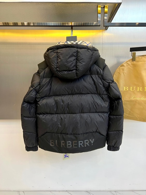 Burberry Down Vest Knitted Hooded 50