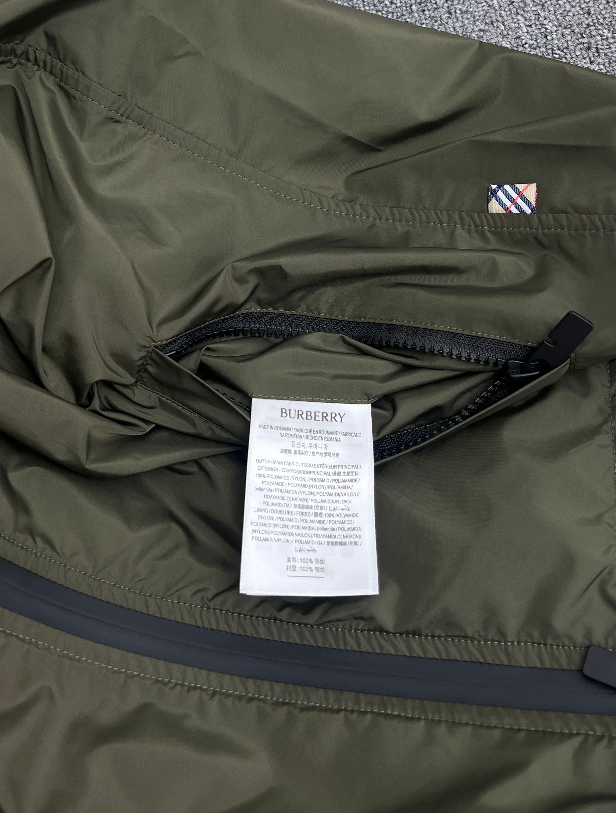Burberry Basic Clothing Printed M-xl