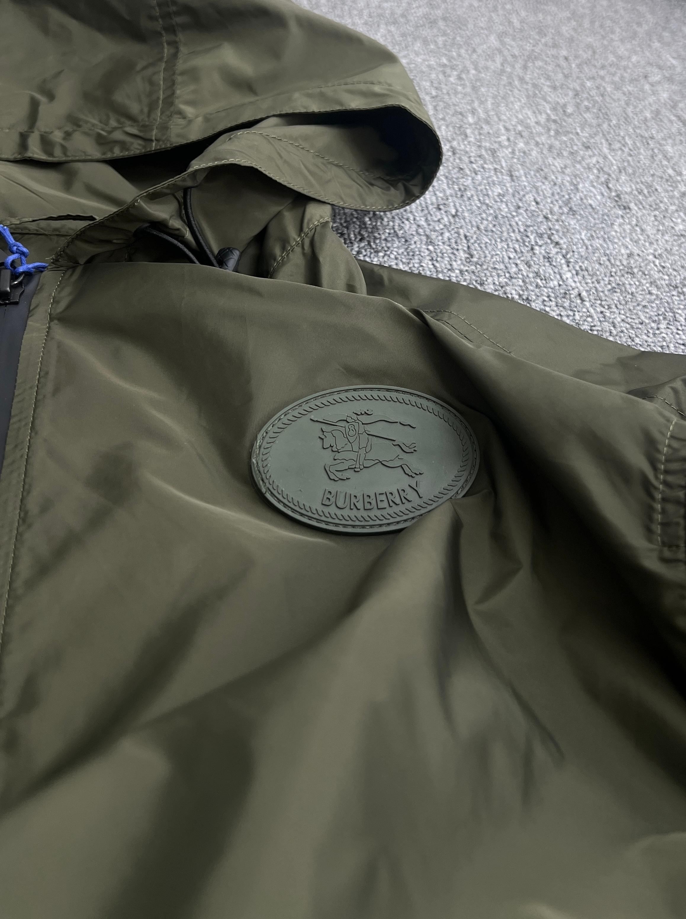 Burberry Basic Clothing Printed M-xl