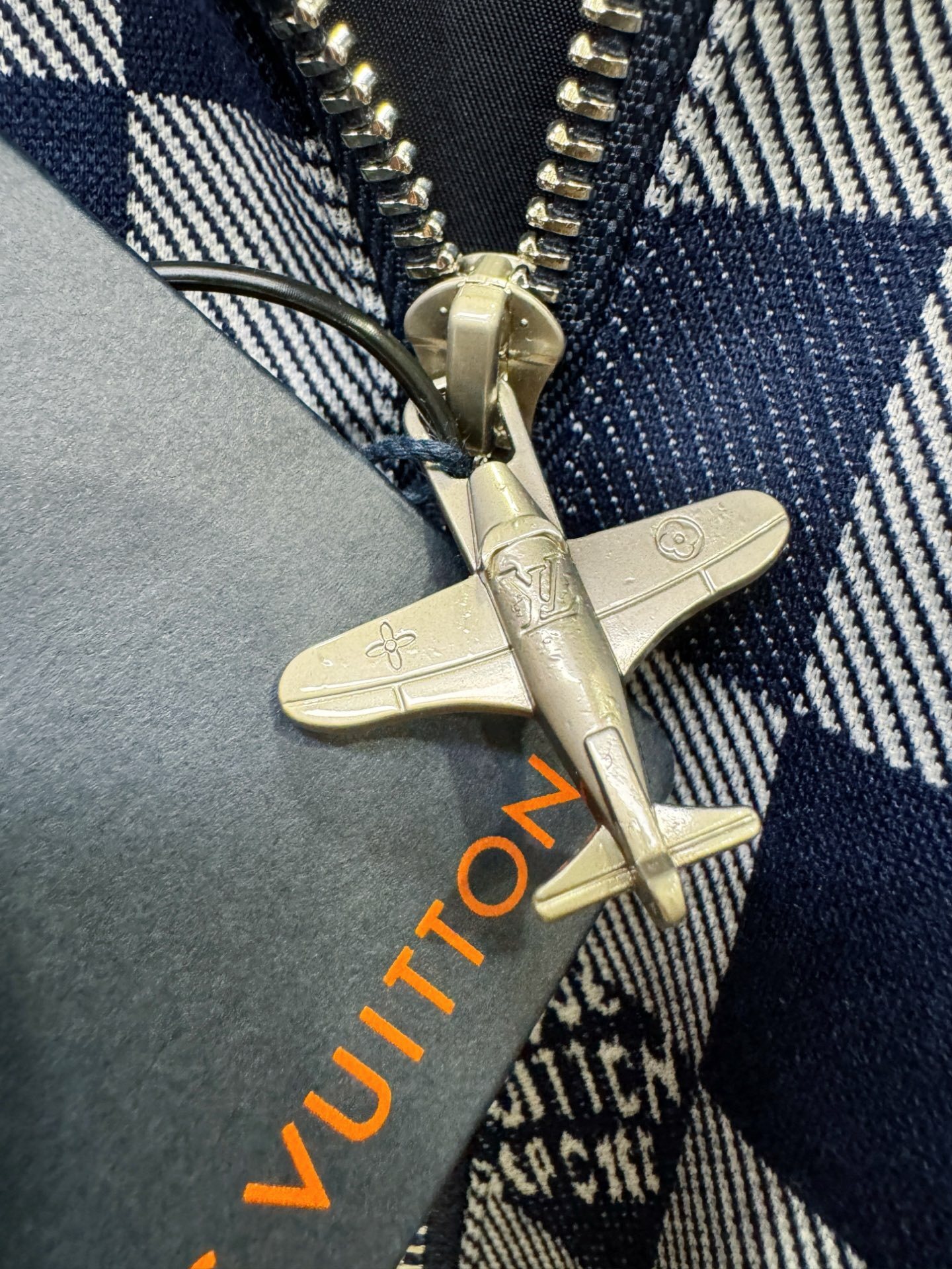 Louis Vuitton Basic Clothing L