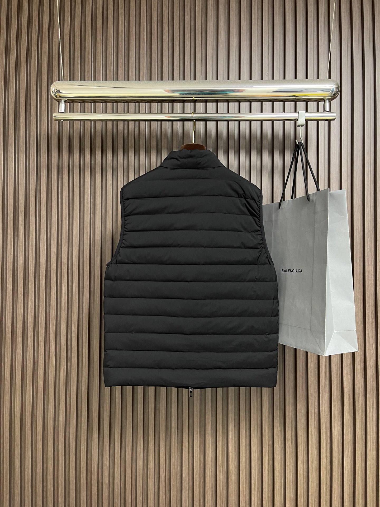 Armani Male Down Vest White Duck Down Black M