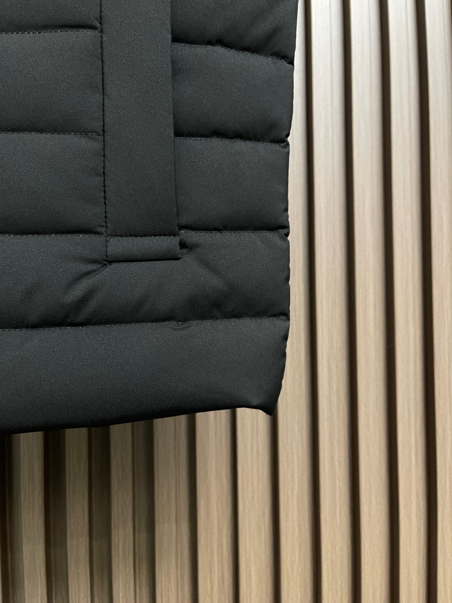 Armani Male Down Vest White Duck Down Black M