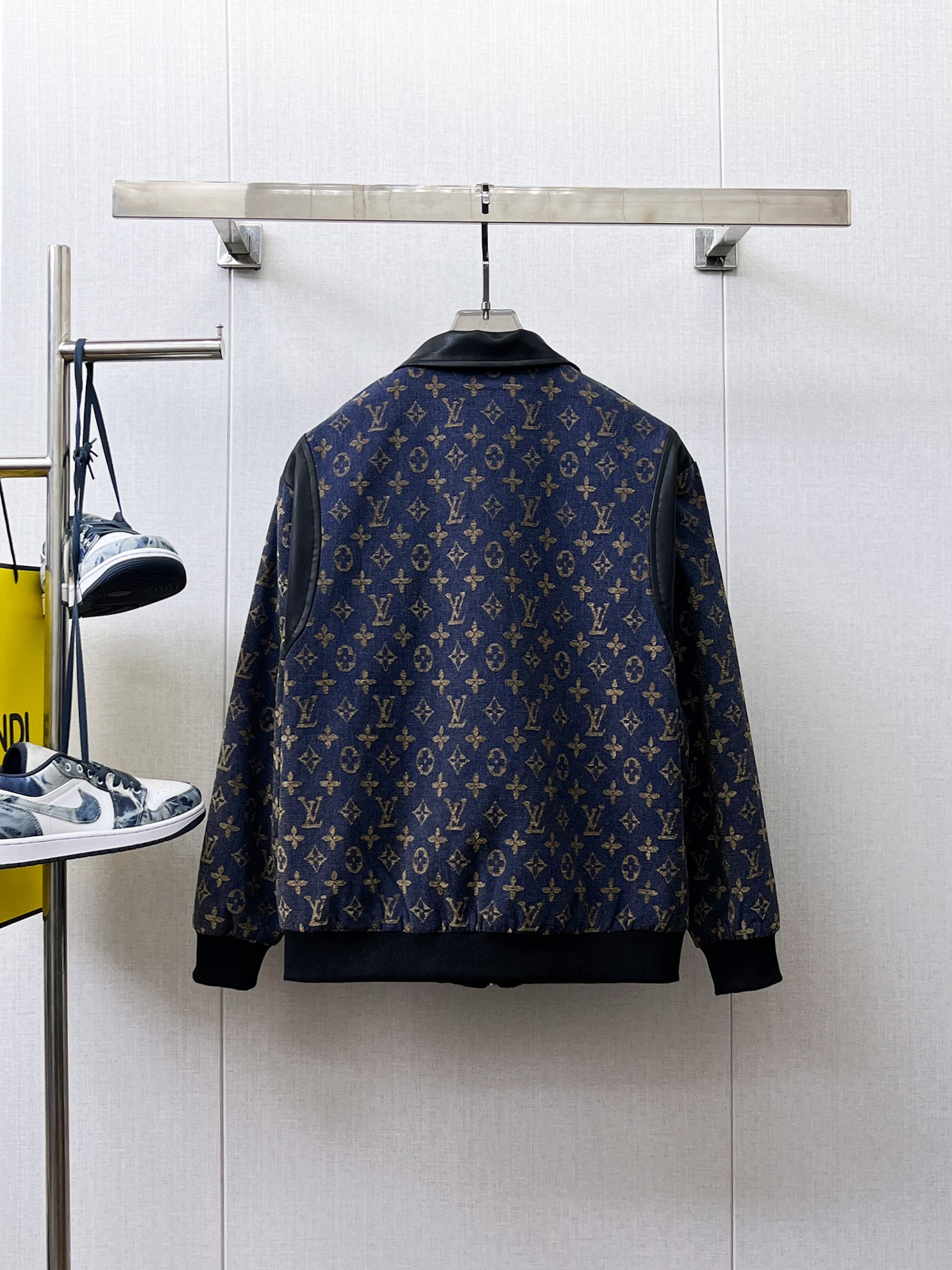 Louis Vuitton Male Jacket S-m-l-xl
